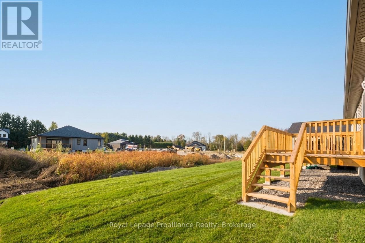 46 Mackenzie John Crescent Property Photo 17