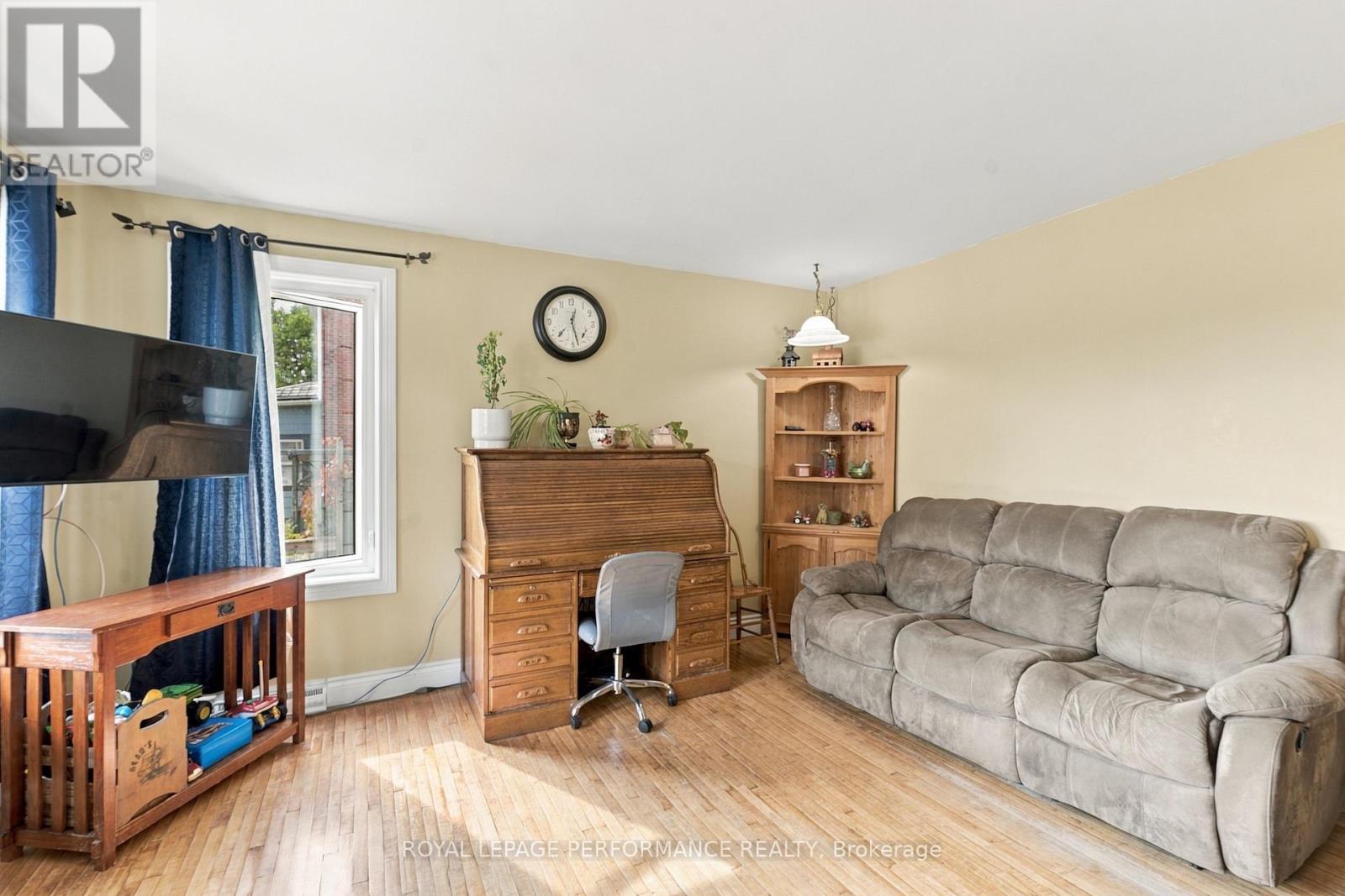 4126 34 Highway Property Photo 4