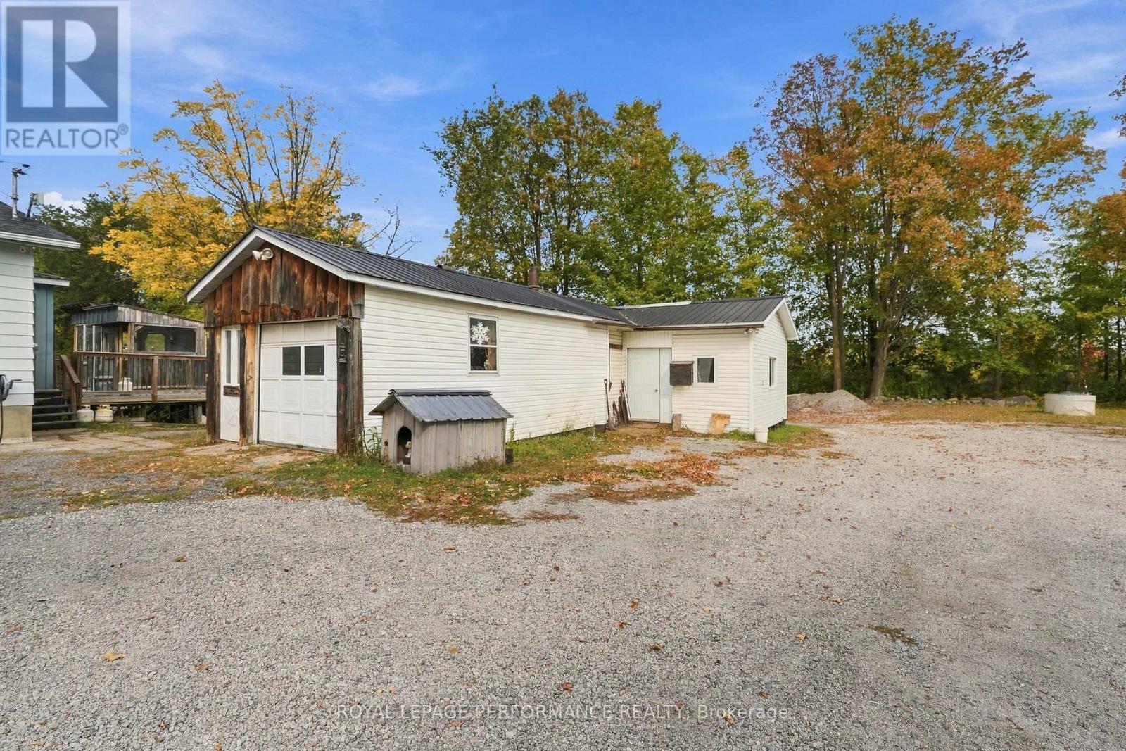4126 34 Highway Property Photo 18