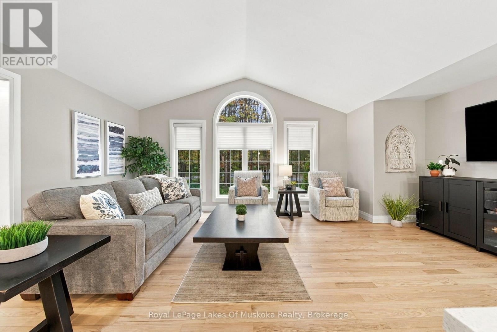 1002 Joseph Place Property Photo 15
