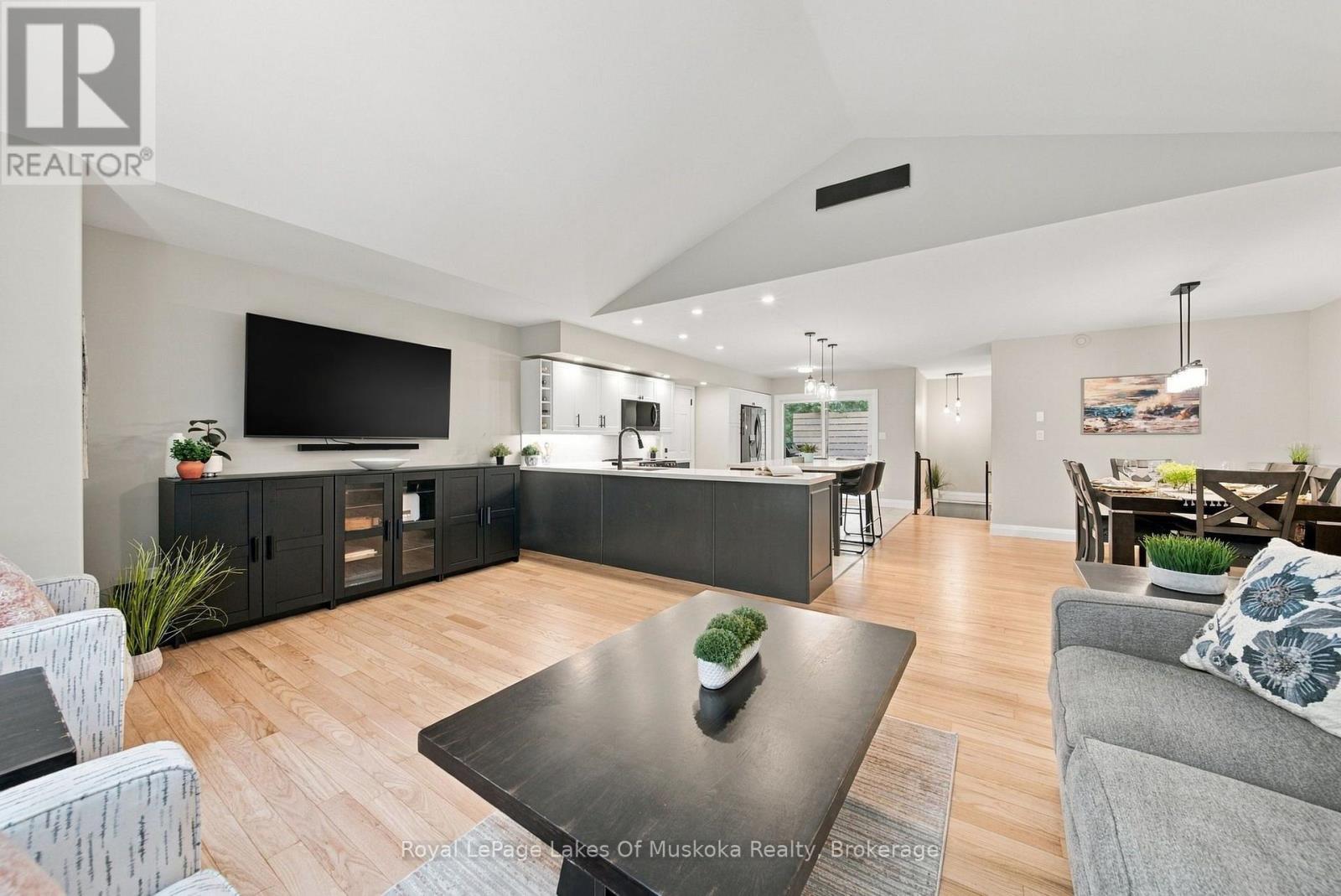 1002 Joseph Place Property Photo 17