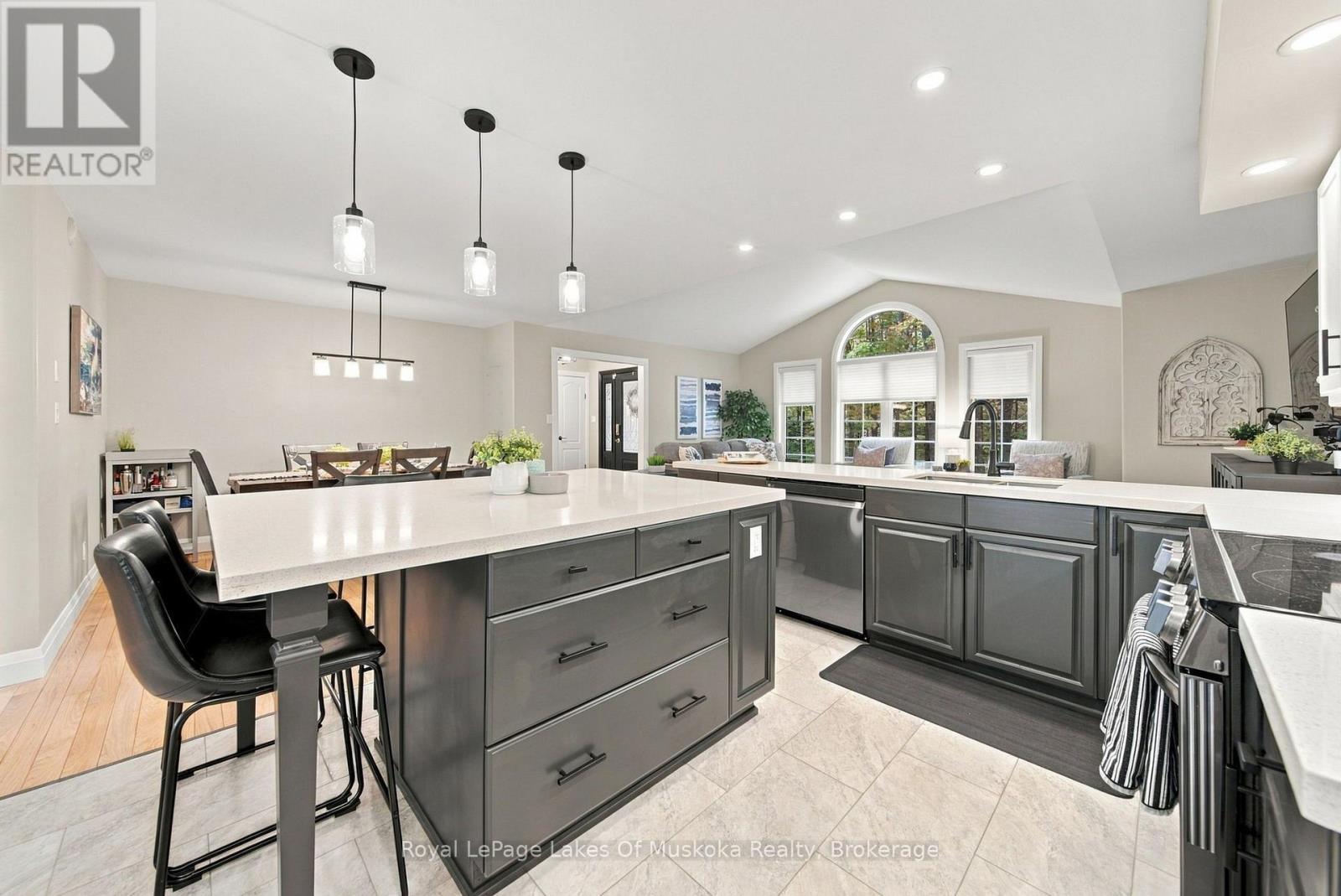 1002 Joseph Place Property Photo 24
