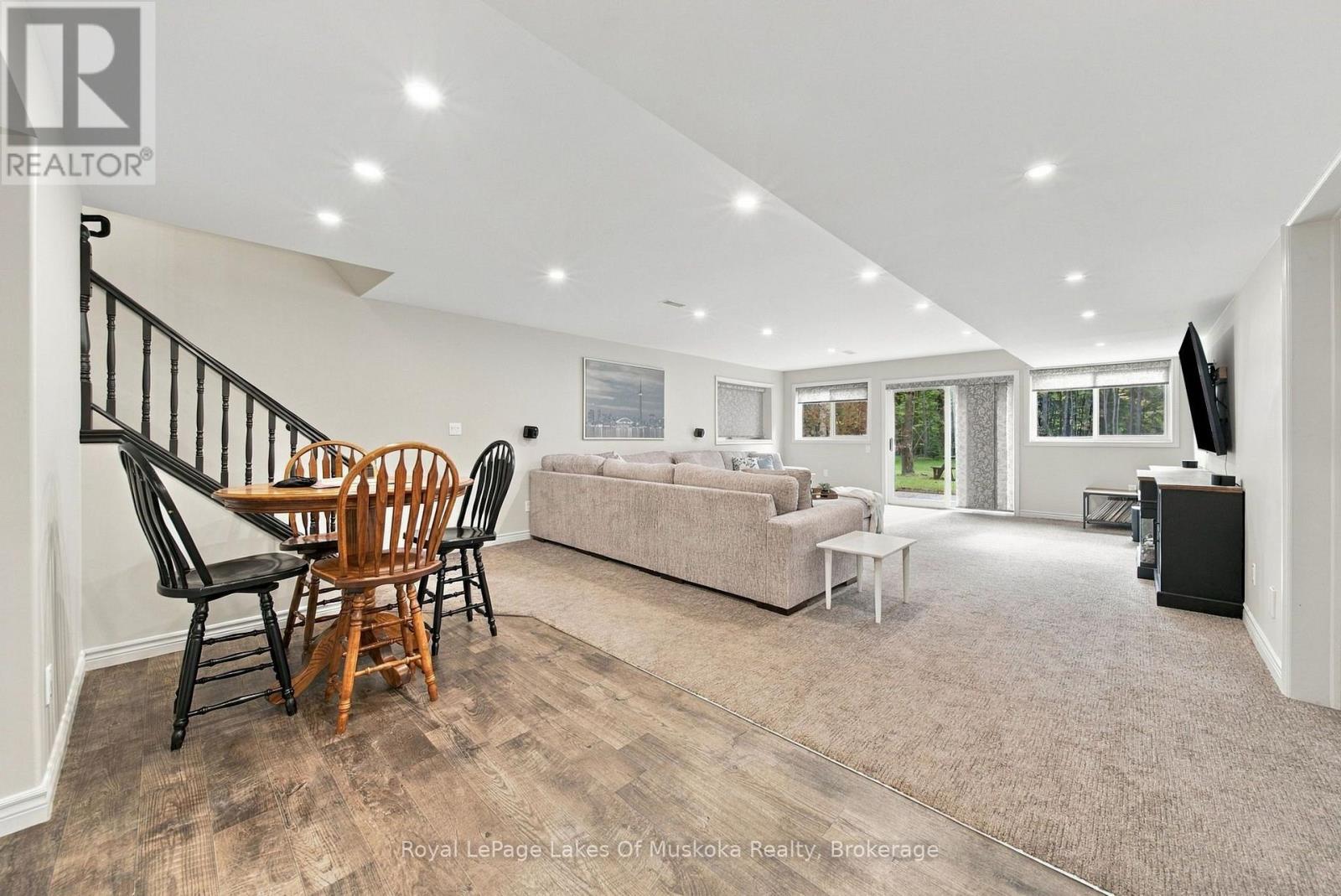 1002 Joseph Place Property Photo 27
