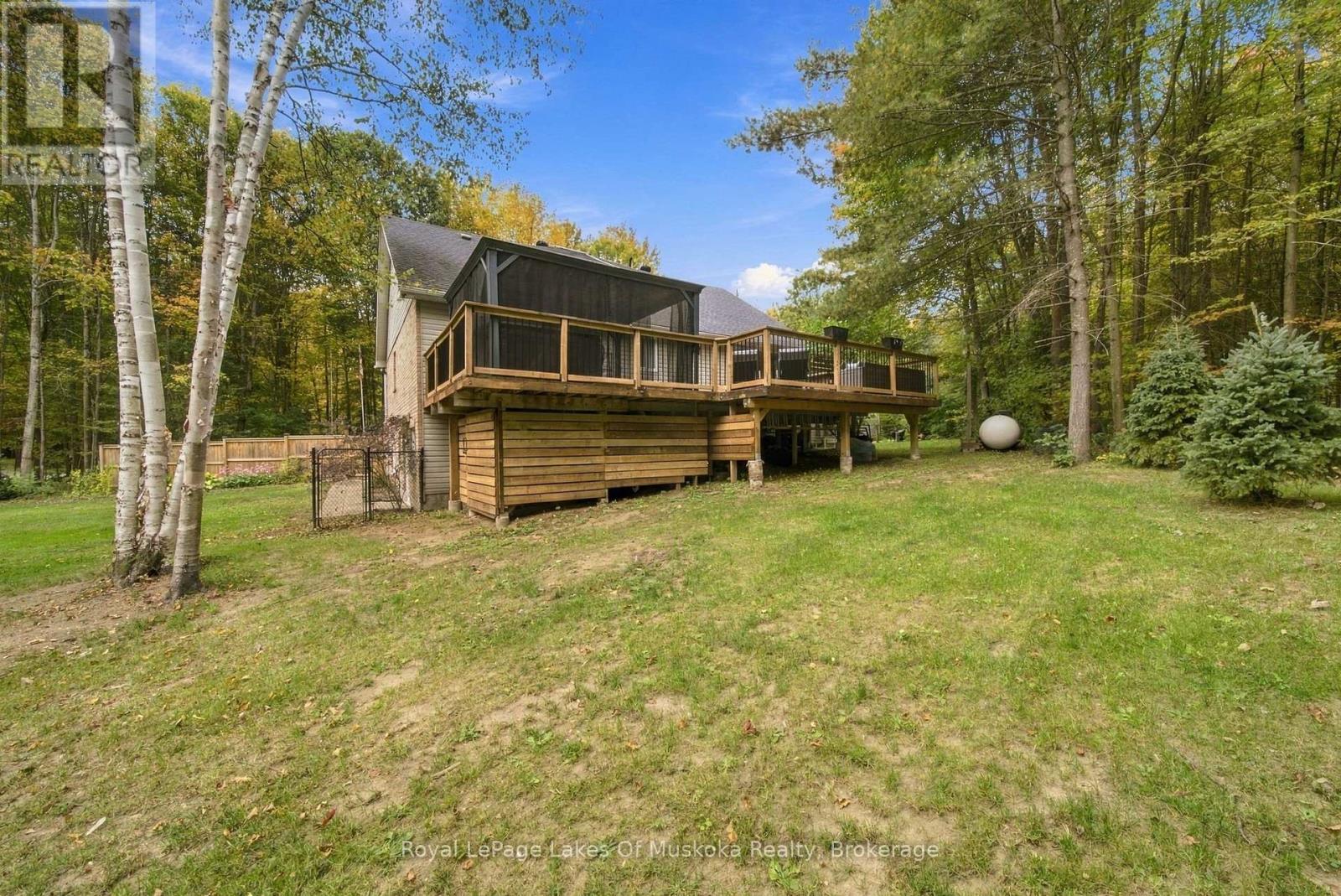 1002 Joseph Place Property Photo 41