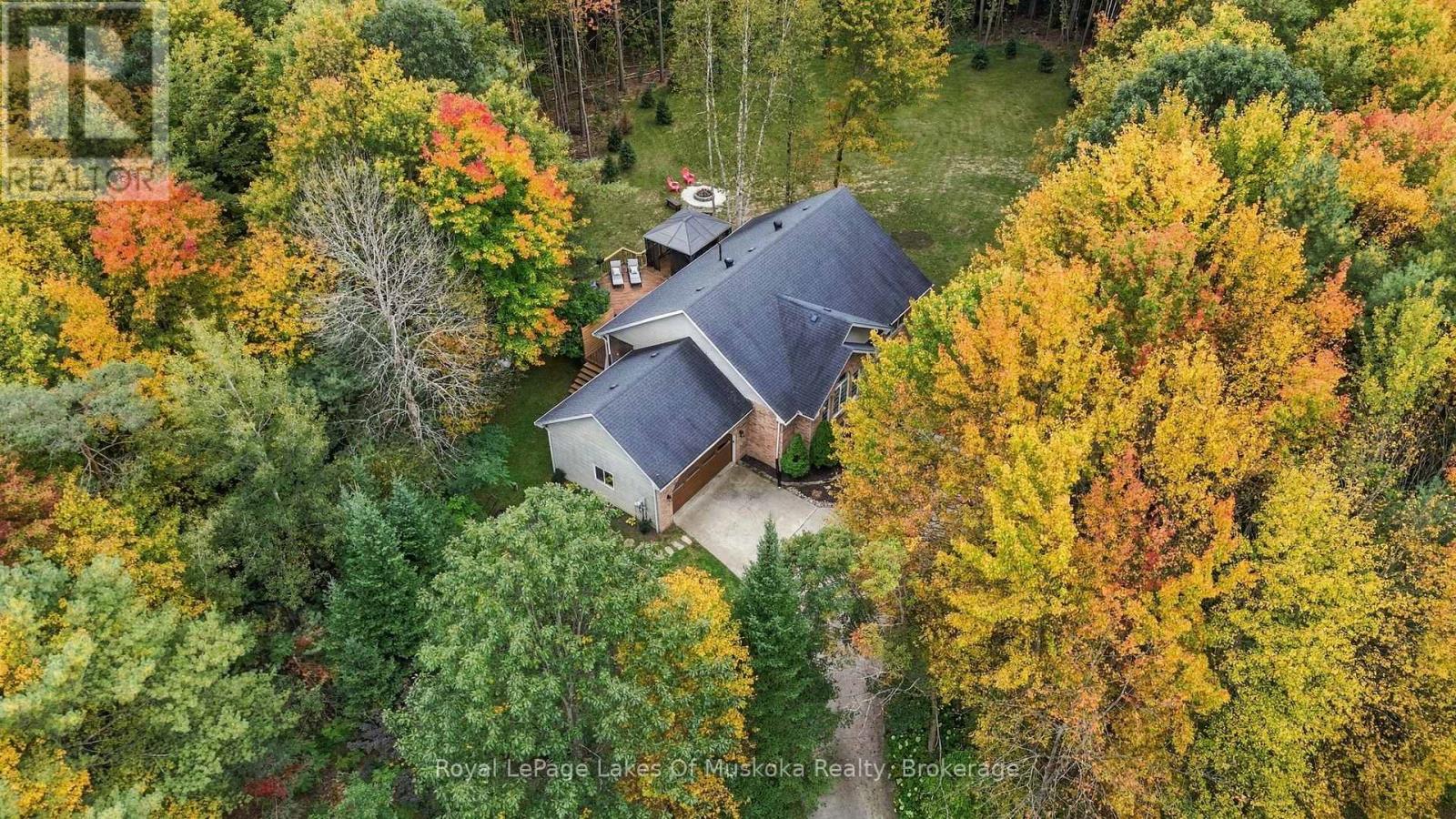 1002 Joseph Place Property Photo 44