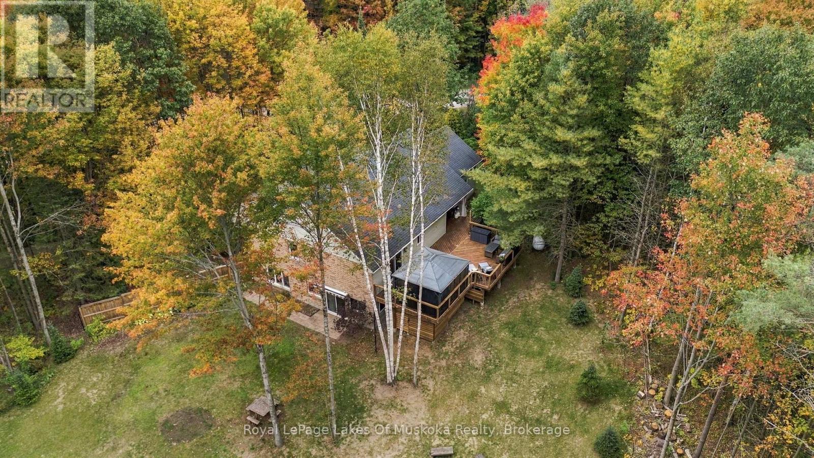1002 Joseph Place Property Photo 47