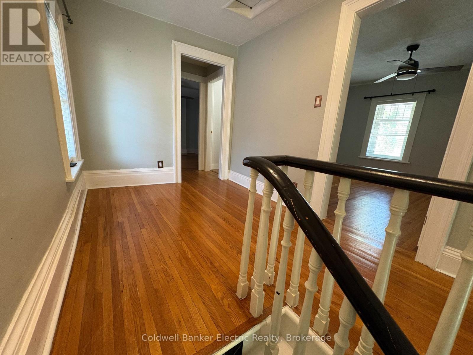 21 Sussex Street N Property Photo 9