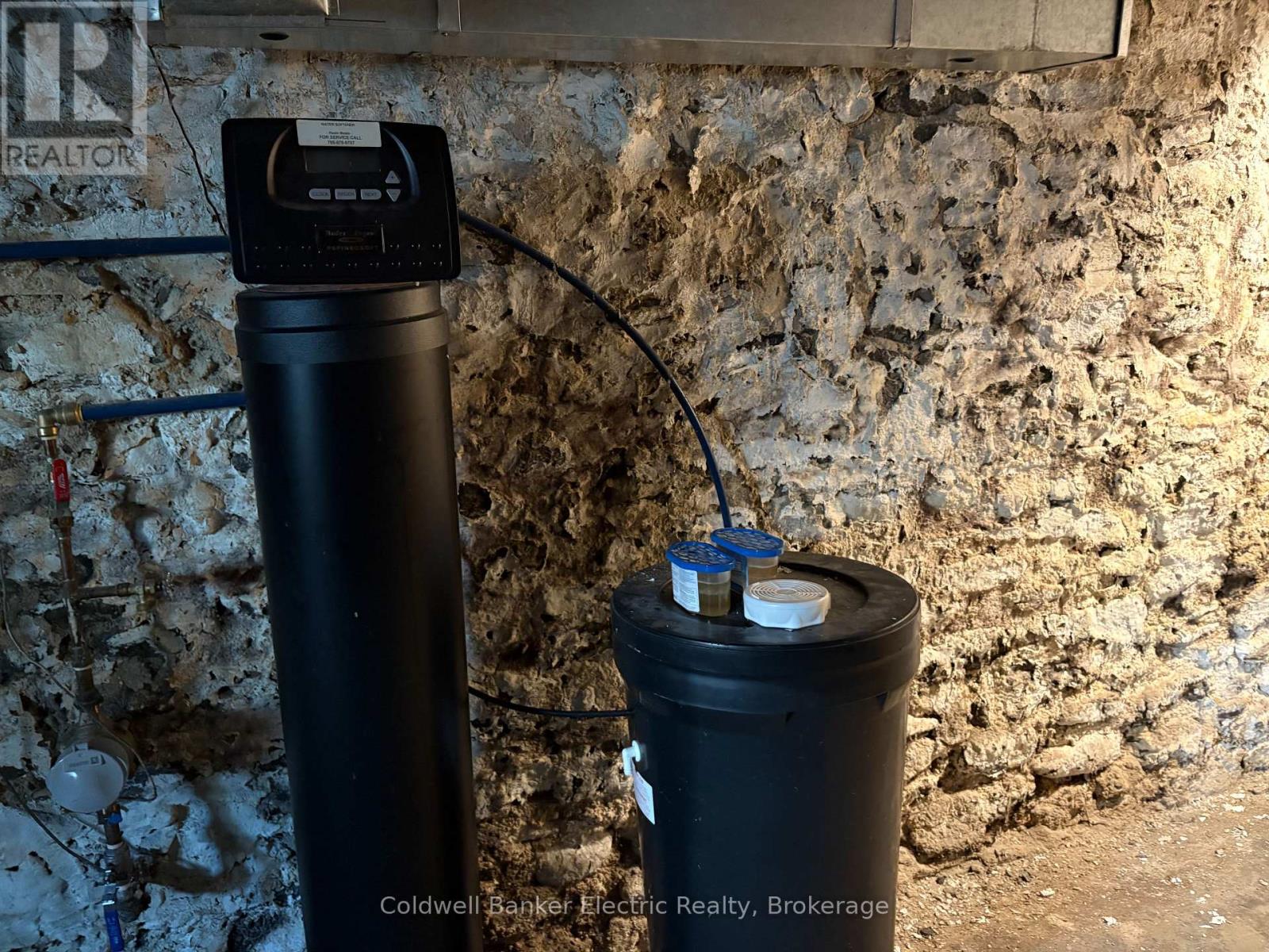 21 Sussex Street N Property Photo 15