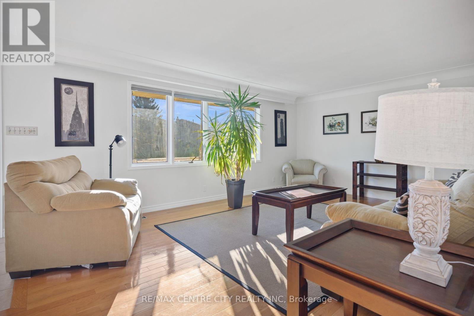 324 Carlow Road Property Photo 5