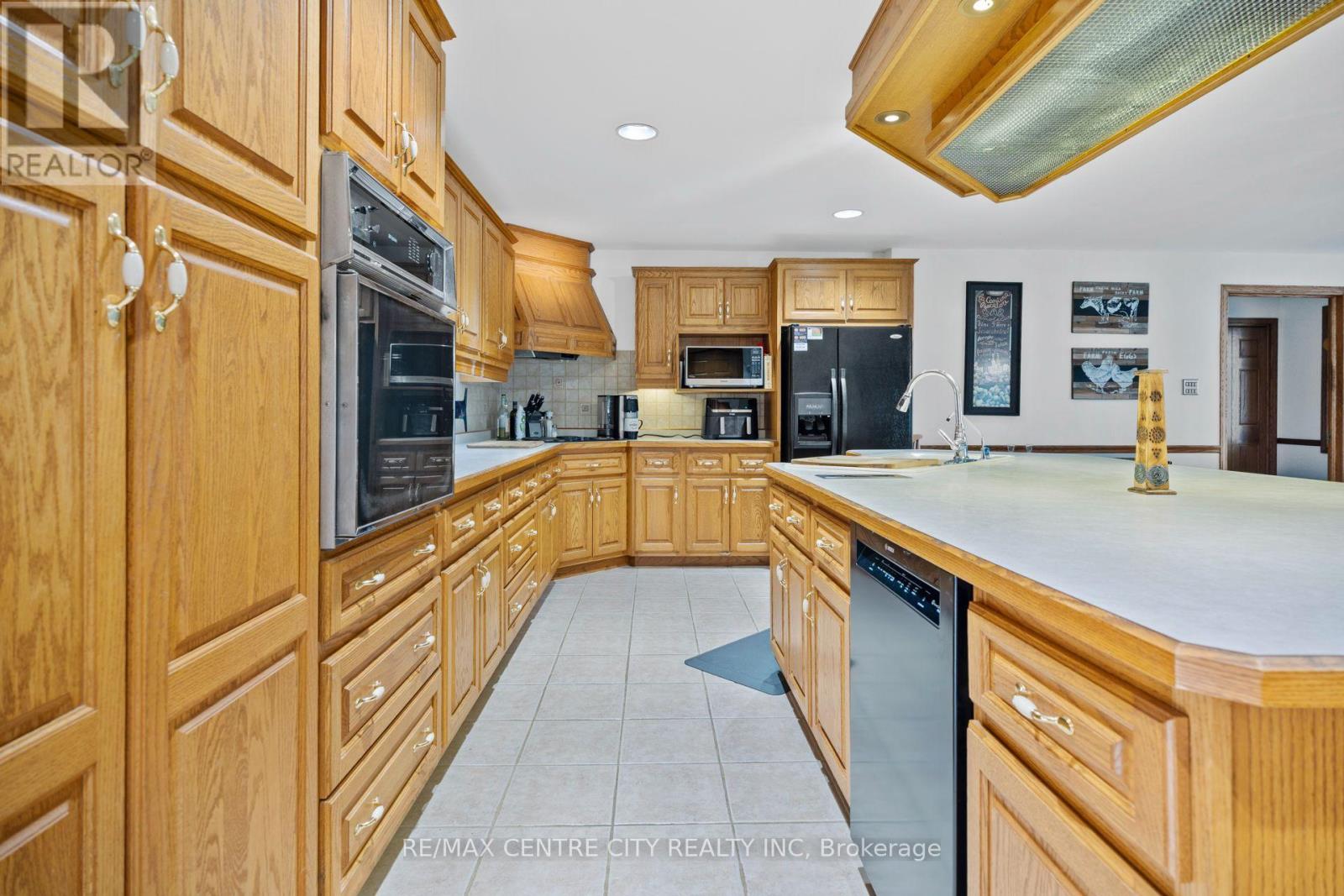 324 Carlow Road Property Photo 7