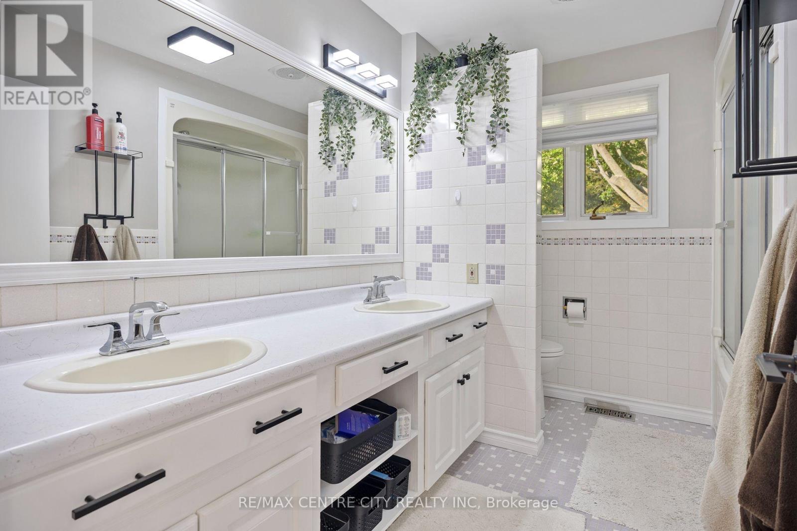 324 Carlow Road Property Photo 16