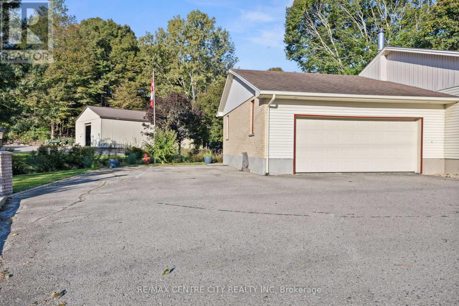 324 Carlow Road Property Photo 28