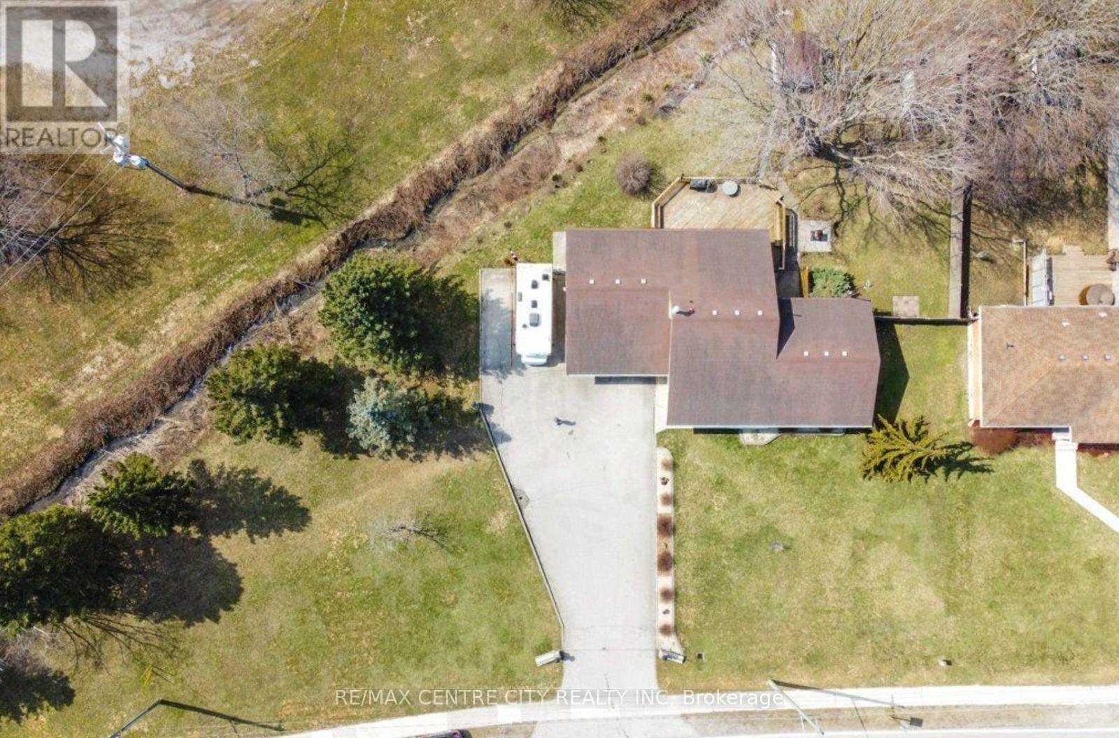 324 Carlow Road Property Photo 39