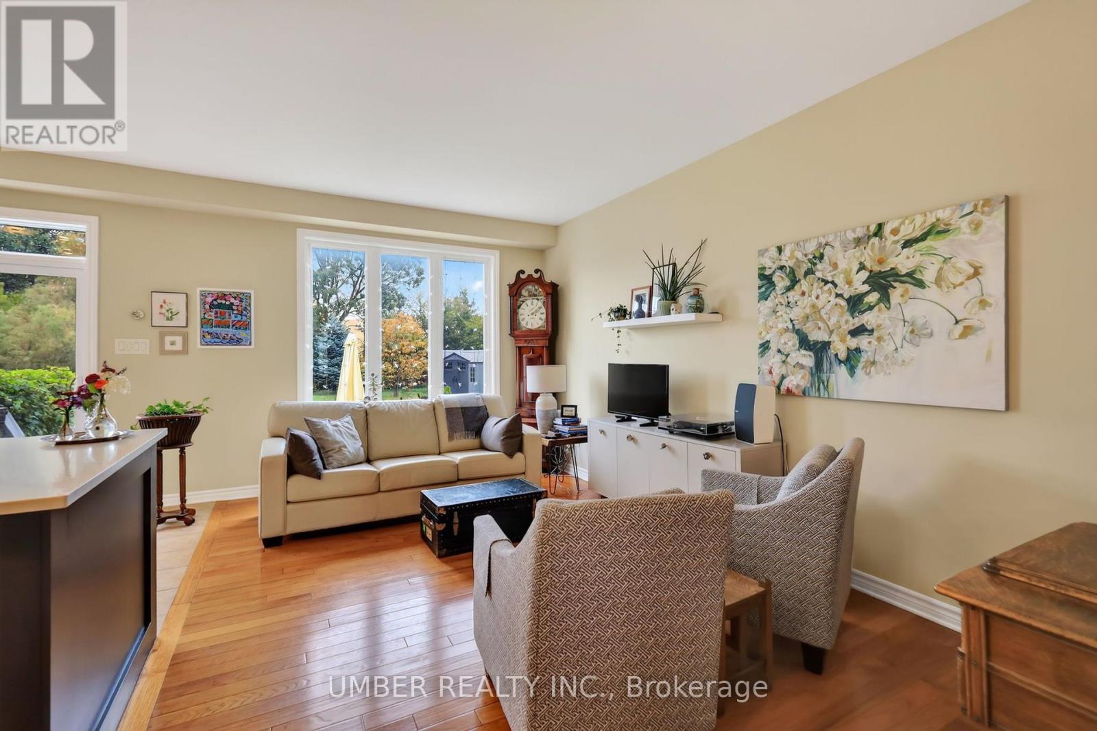 136 Windance Crescent Property Photo 11