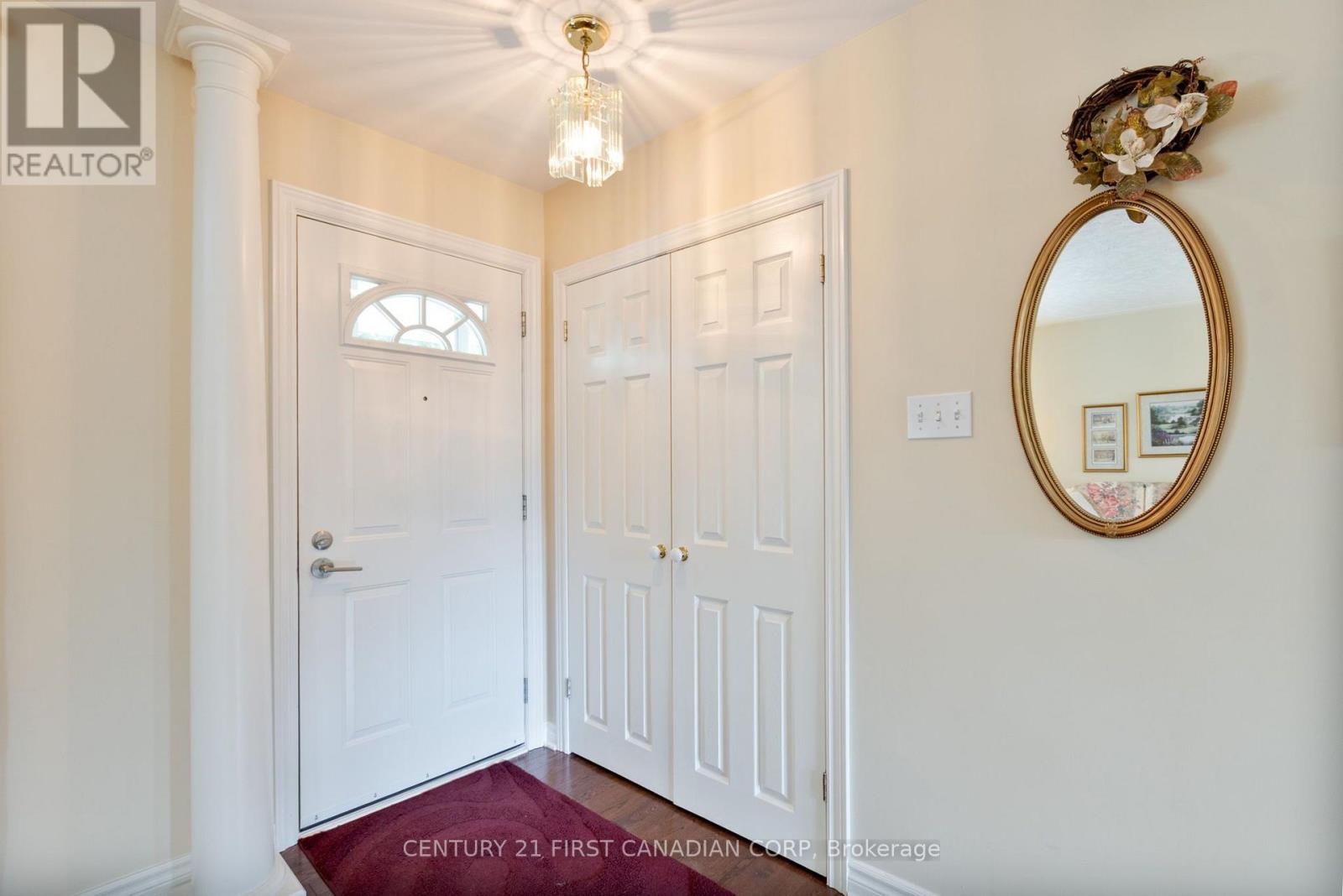 135 Downing Crescent Property Photo 5