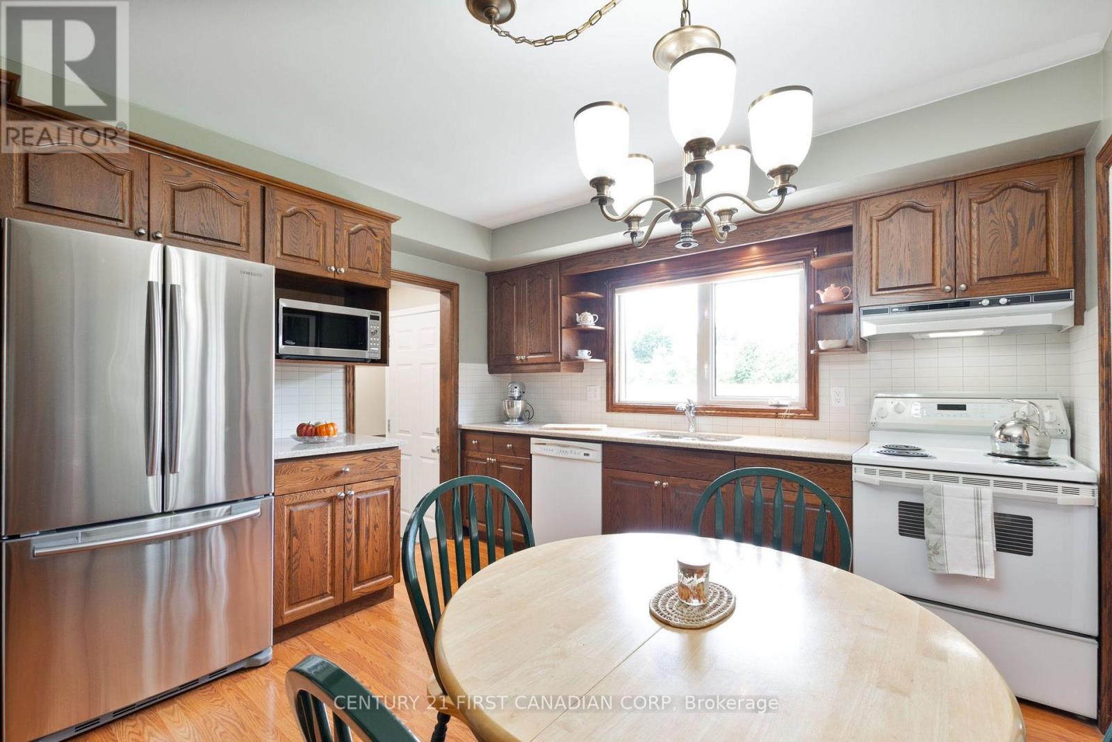 135 Downing Crescent Property Photo 19