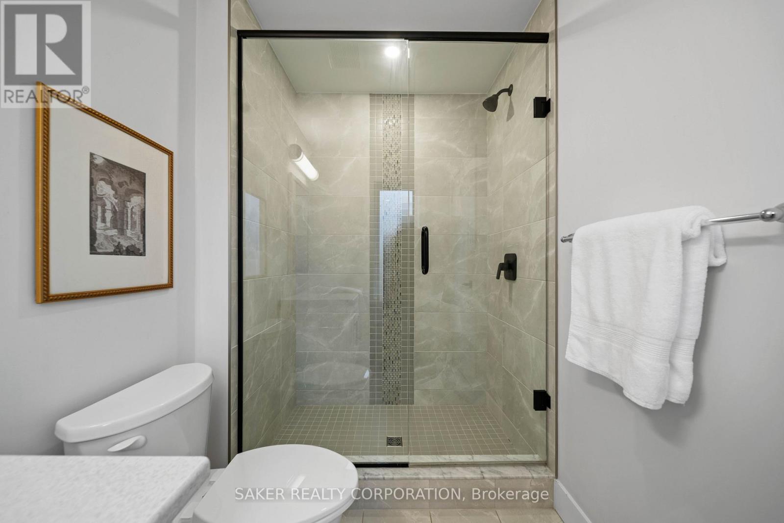 939 Deveron Crescent Property Photo 19