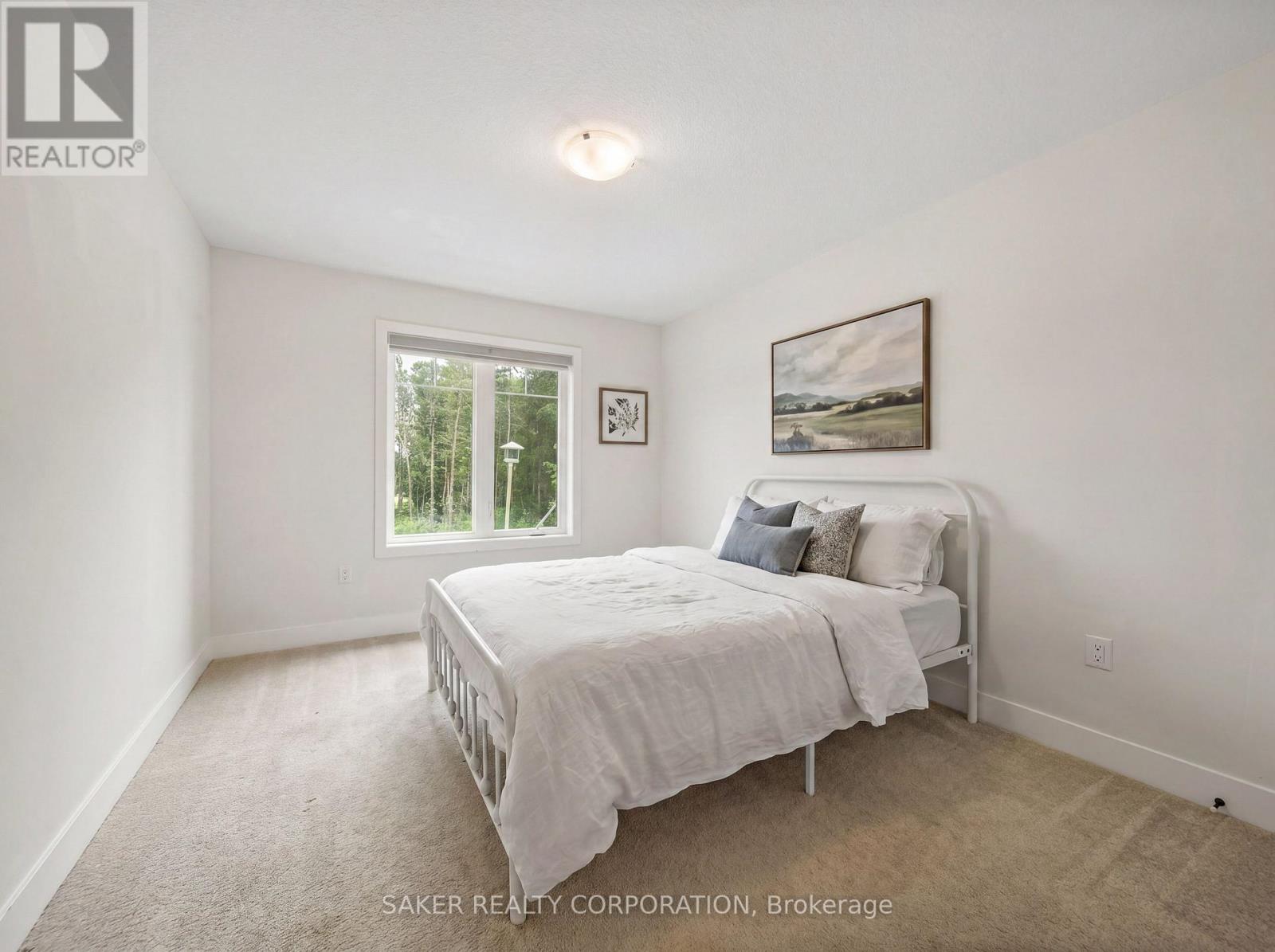 939 Deveron Crescent Property Photo 21