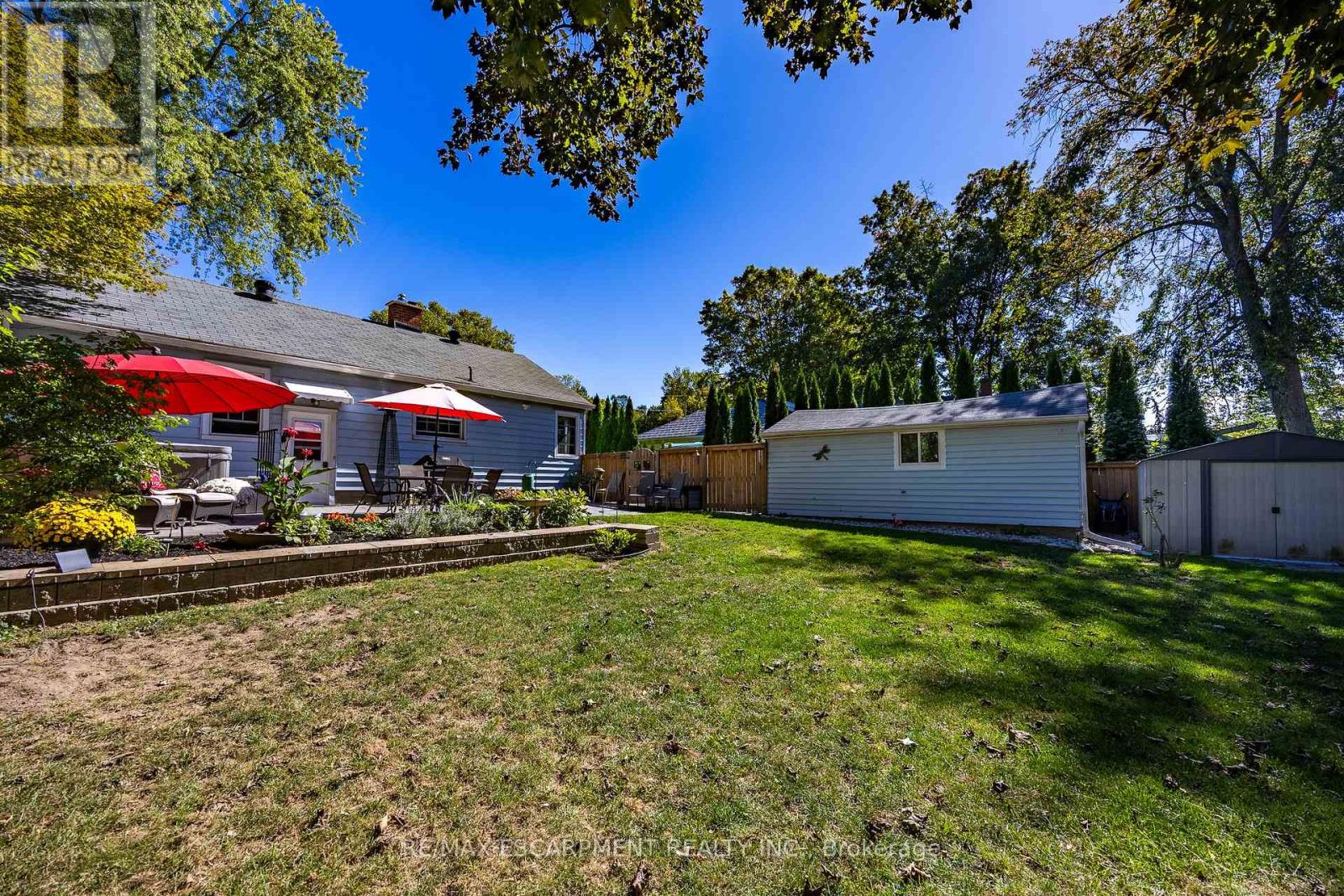 30 Gibson Drive Property Photo 4