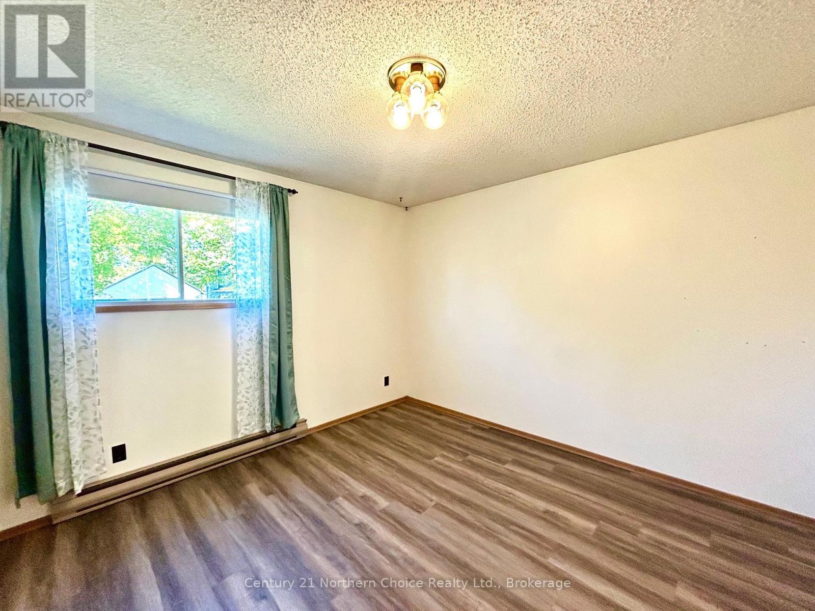 1021 Third Street E Property Photo 6