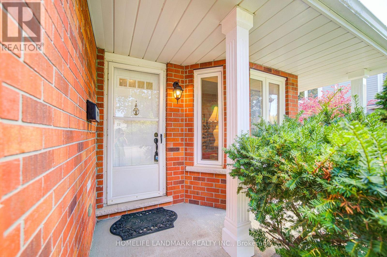 511 Baringham Place Property Photo 4
