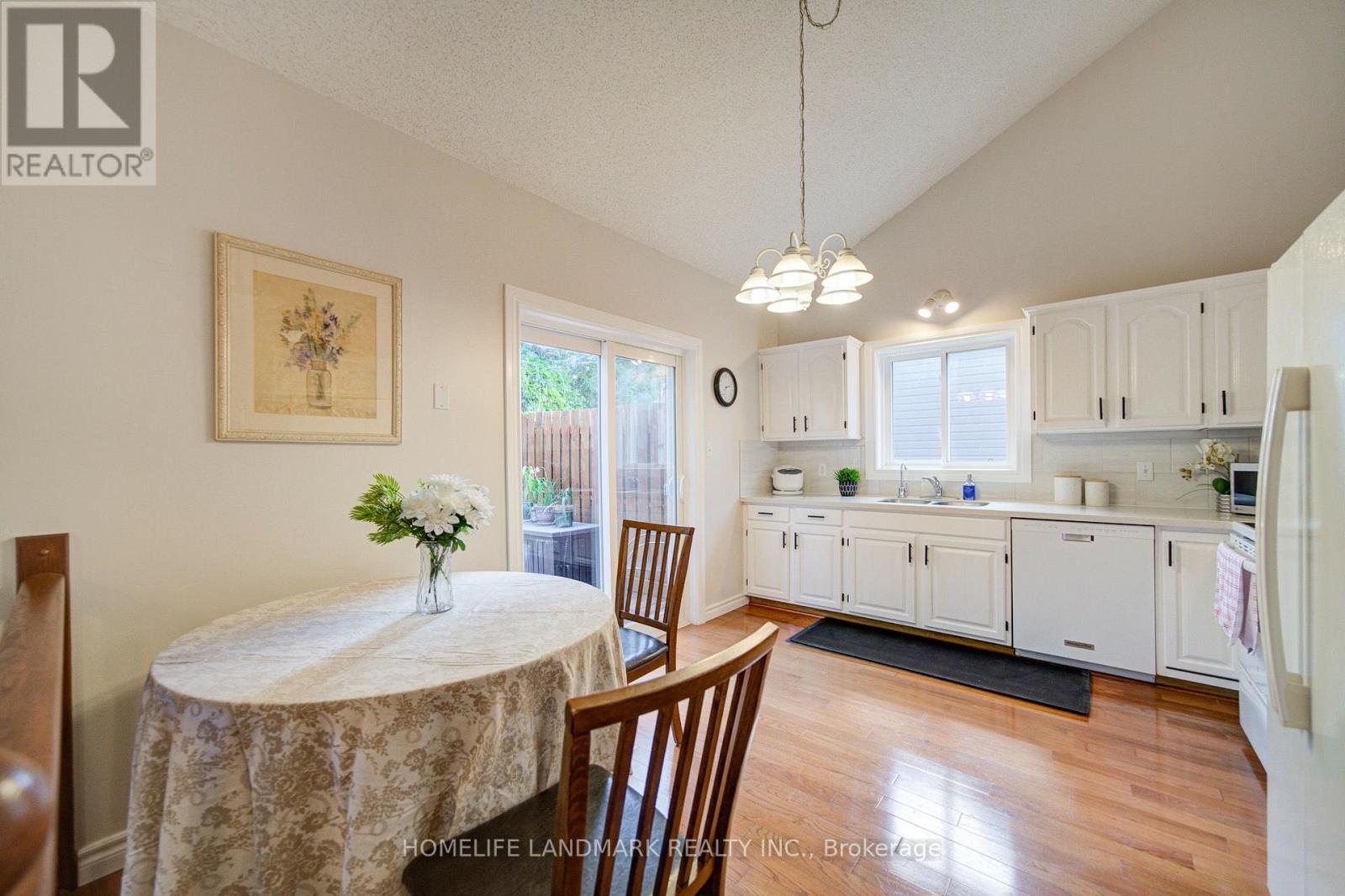 511 Baringham Place Property Photo 24