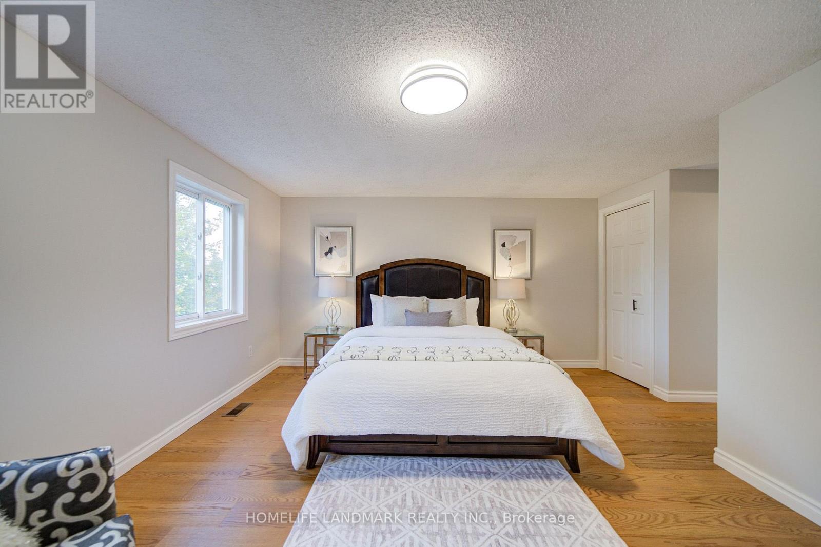 511 Baringham Place Property Photo 32
