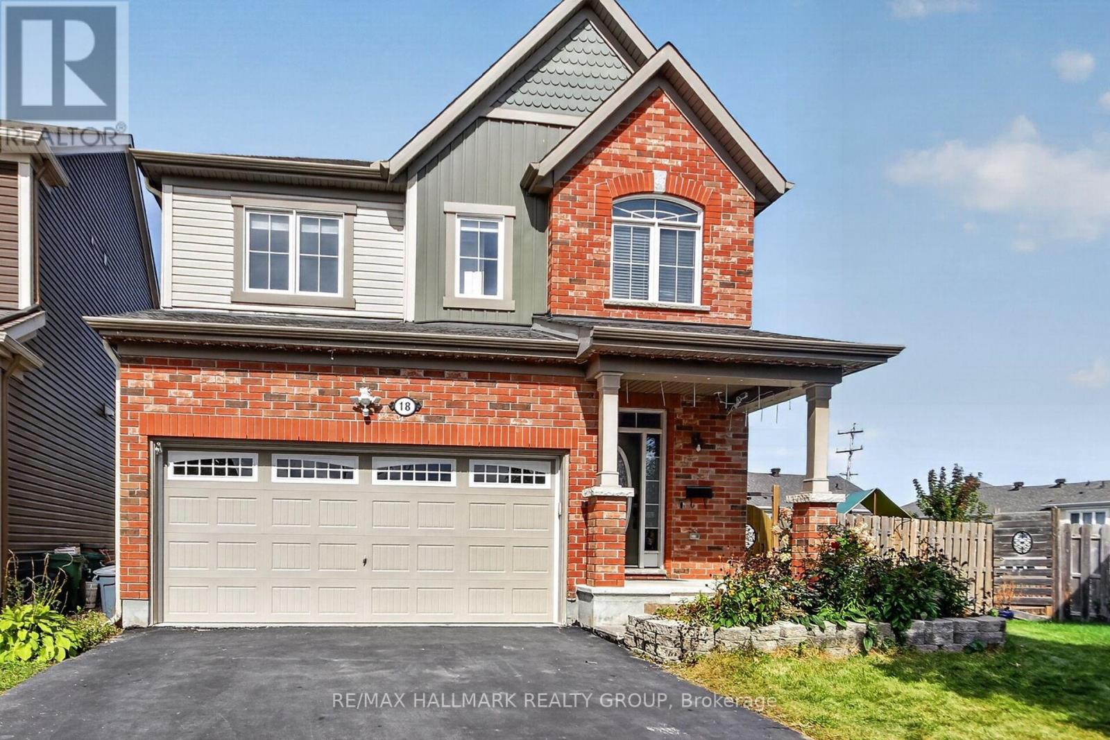 18 SWEETBAY CIRCLE Property Photo 1