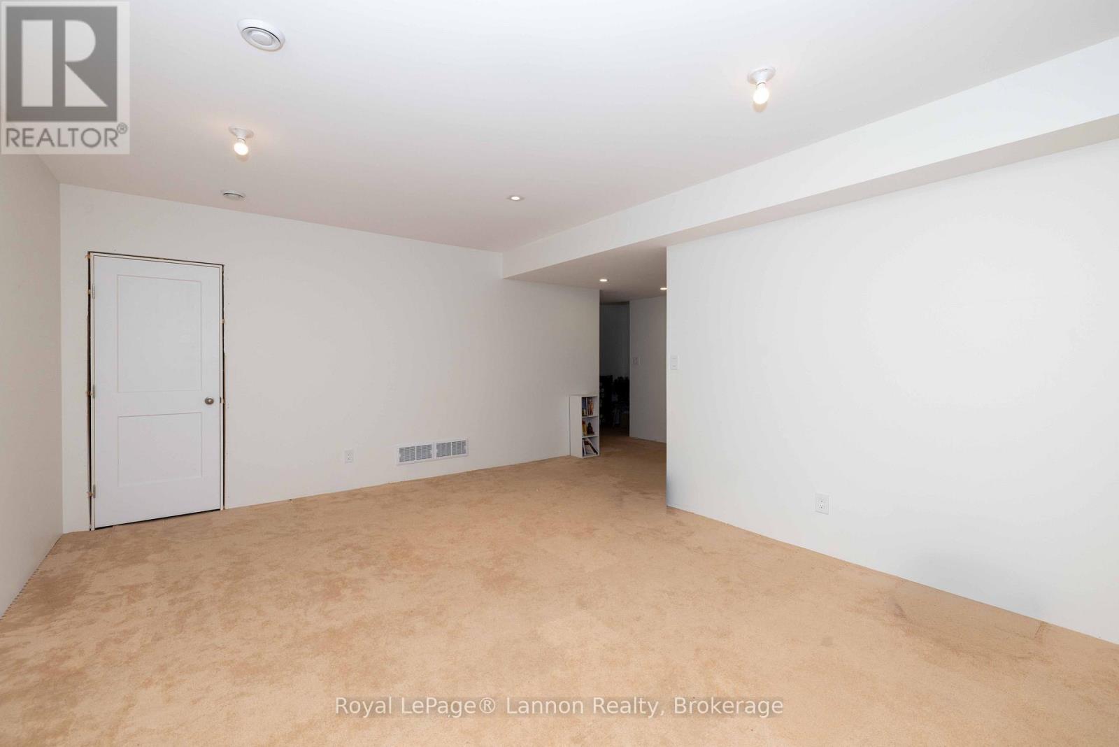 721 Topaz Place Property Photo 29