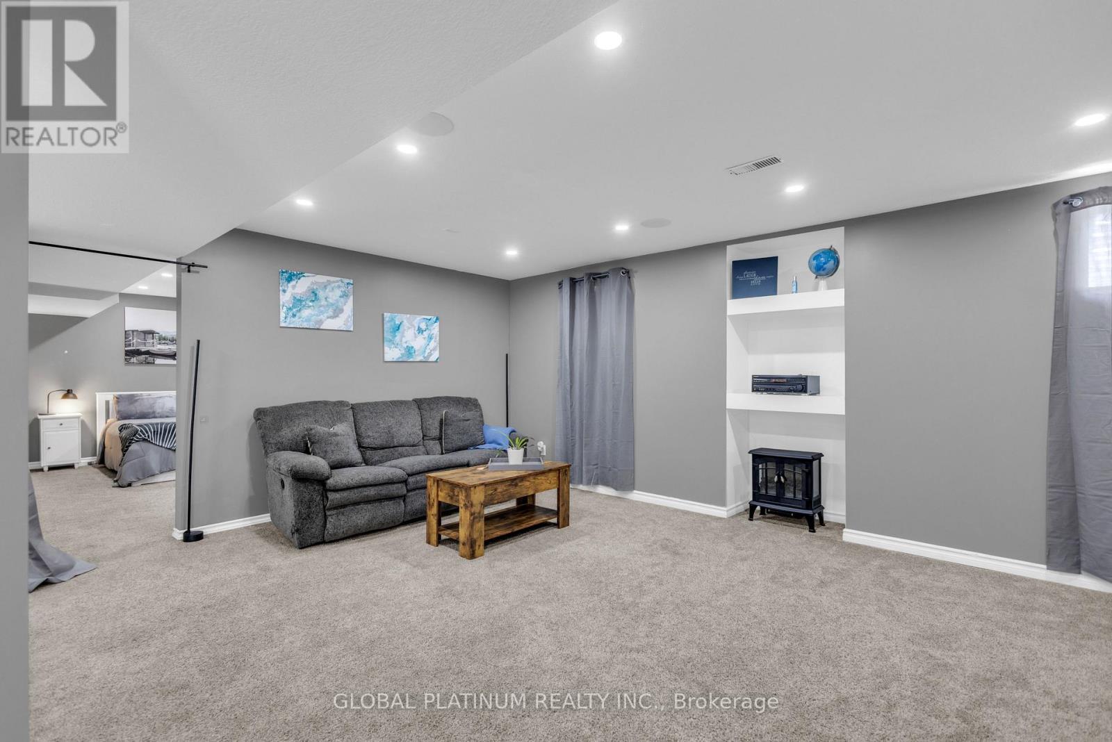 236 Shady Glen Crescent Property Photo 29