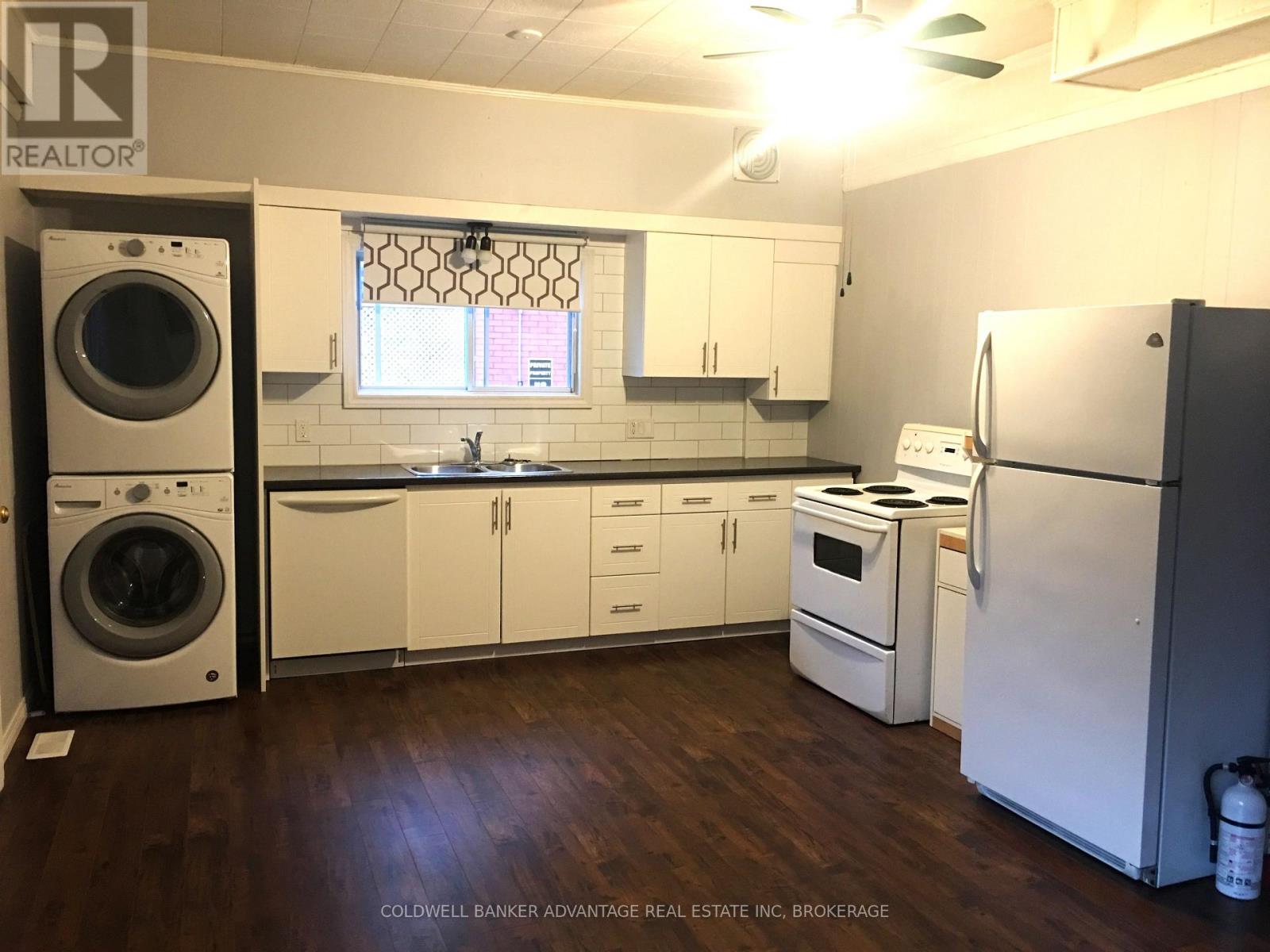 62 Burgar Street Property Photo 32