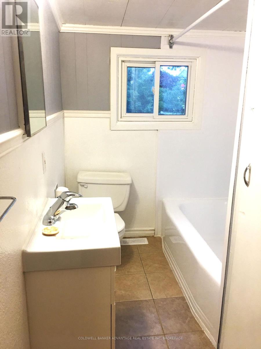 62 Burgar Street Property Photo 35
