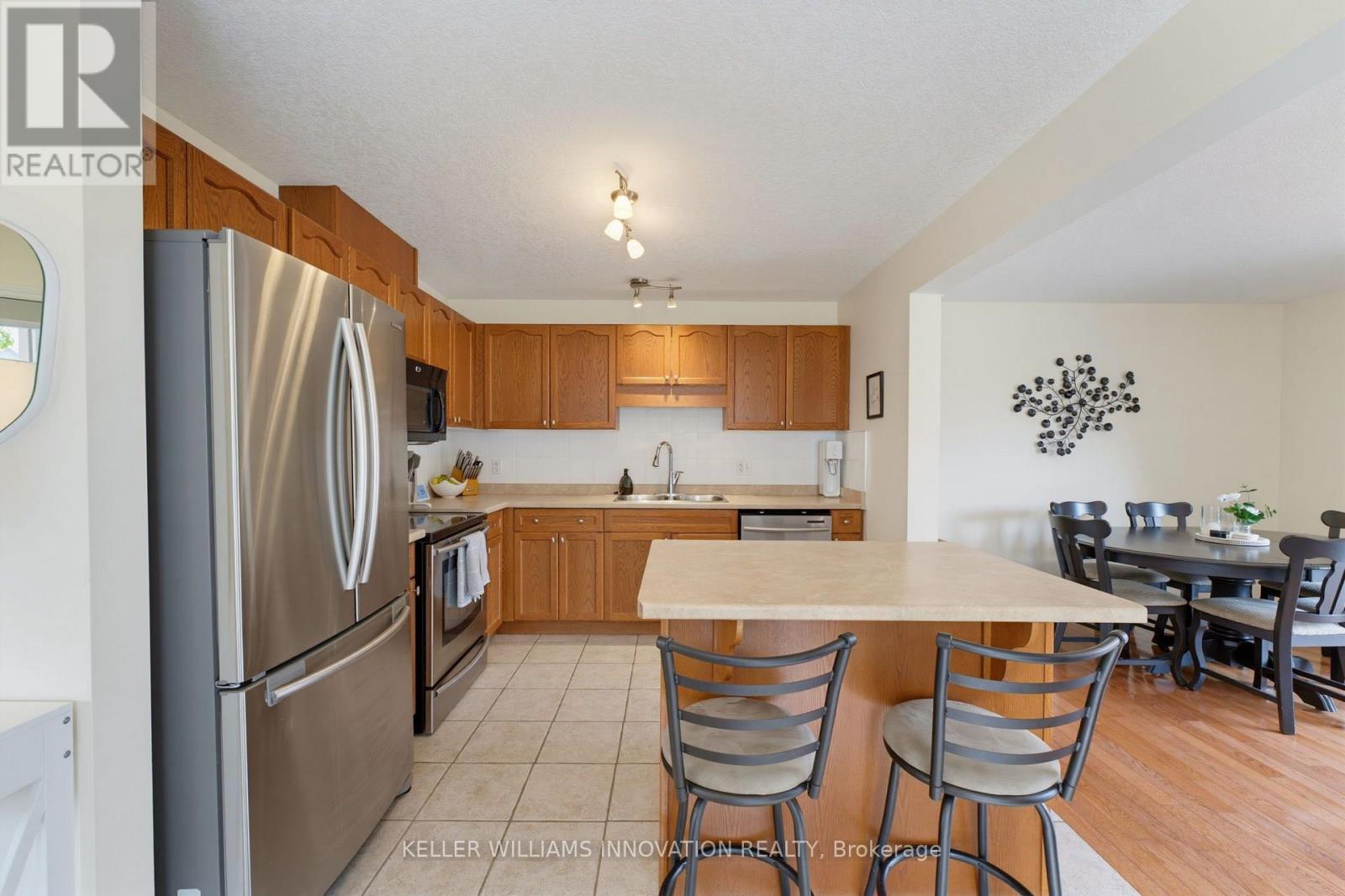 457 Danby Street E Property Photo 9
