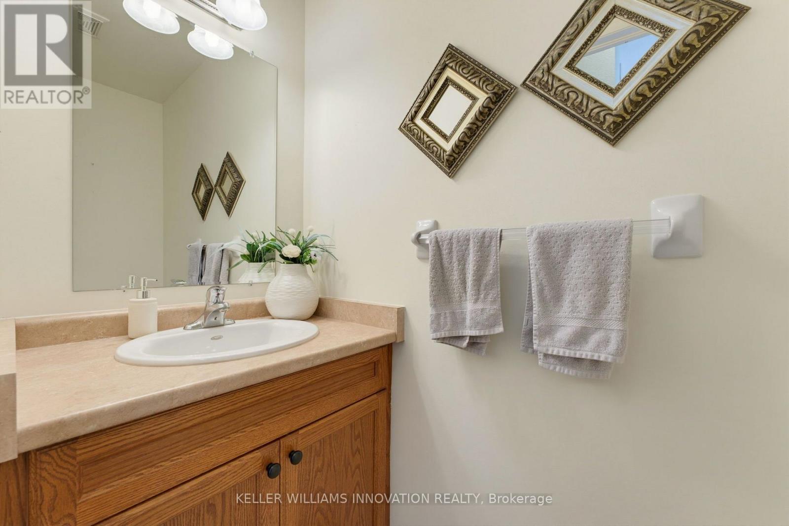 457 Danby Street E Property Photo 11