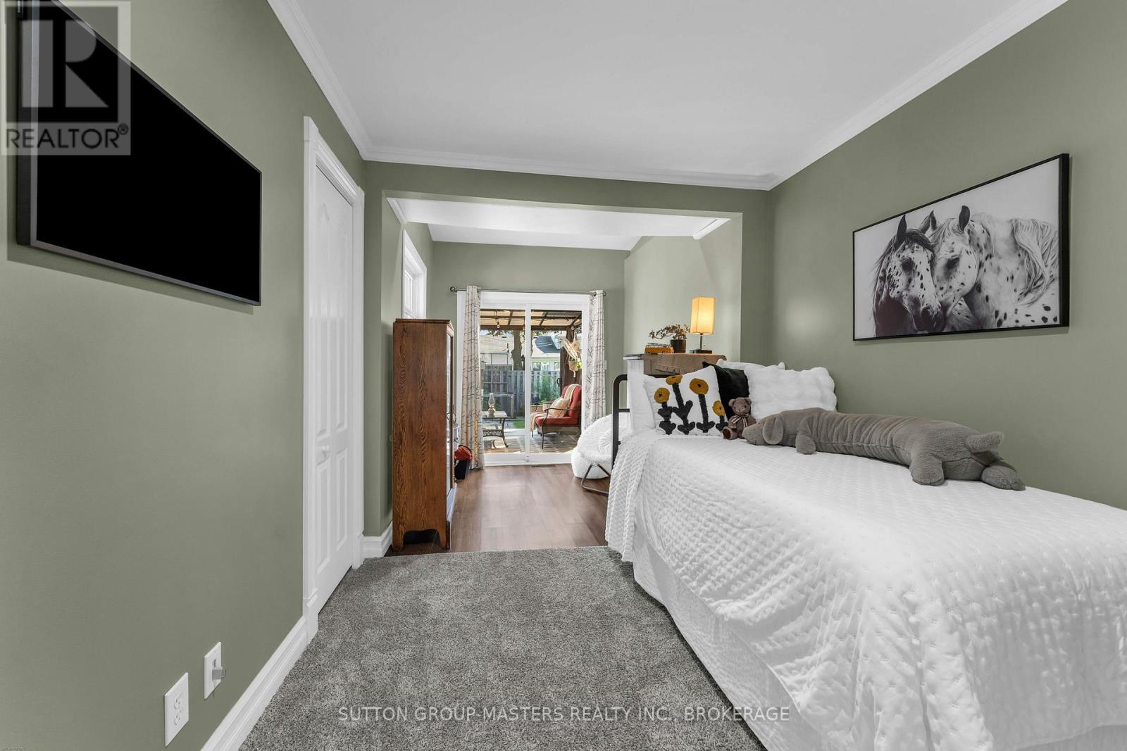 11 Chesterfield Drive Property Photo 23