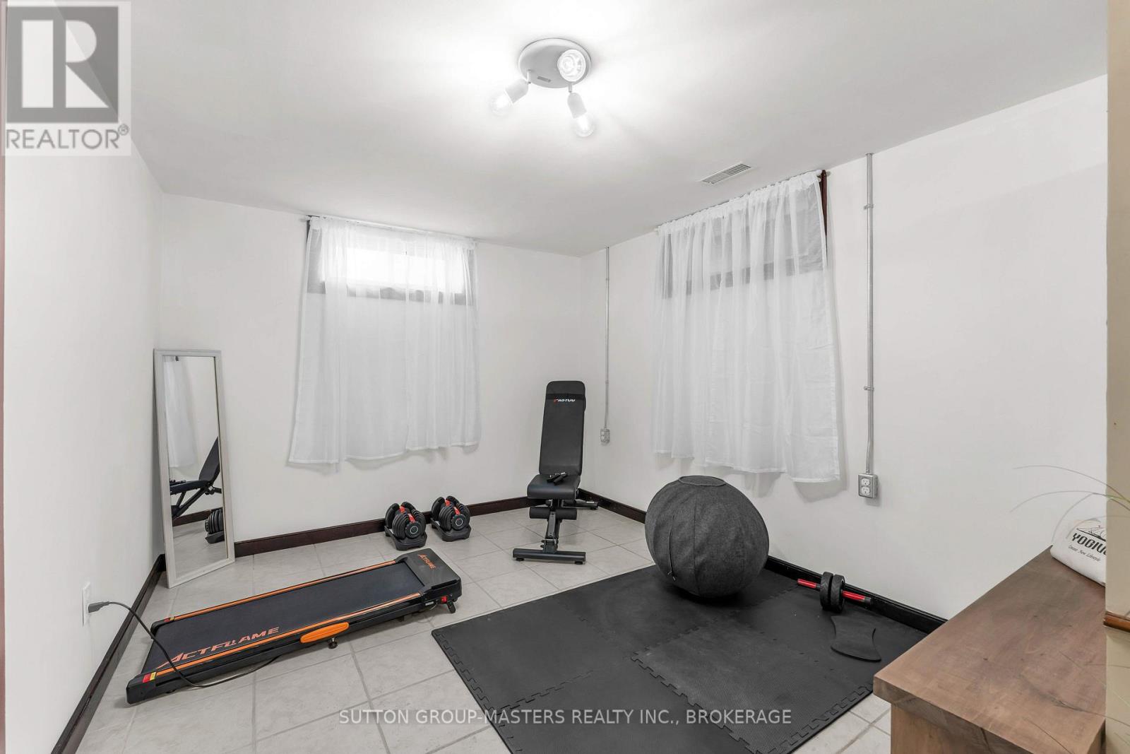 11 Chesterfield Drive Property Photo 31