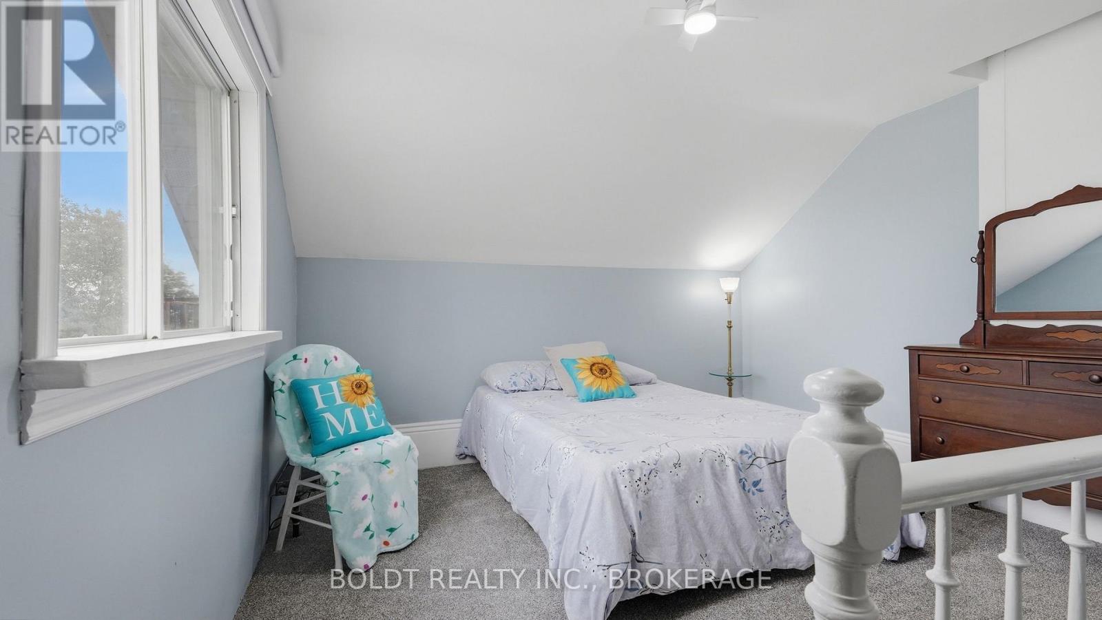 28 Chapel Street S Property Photo 14