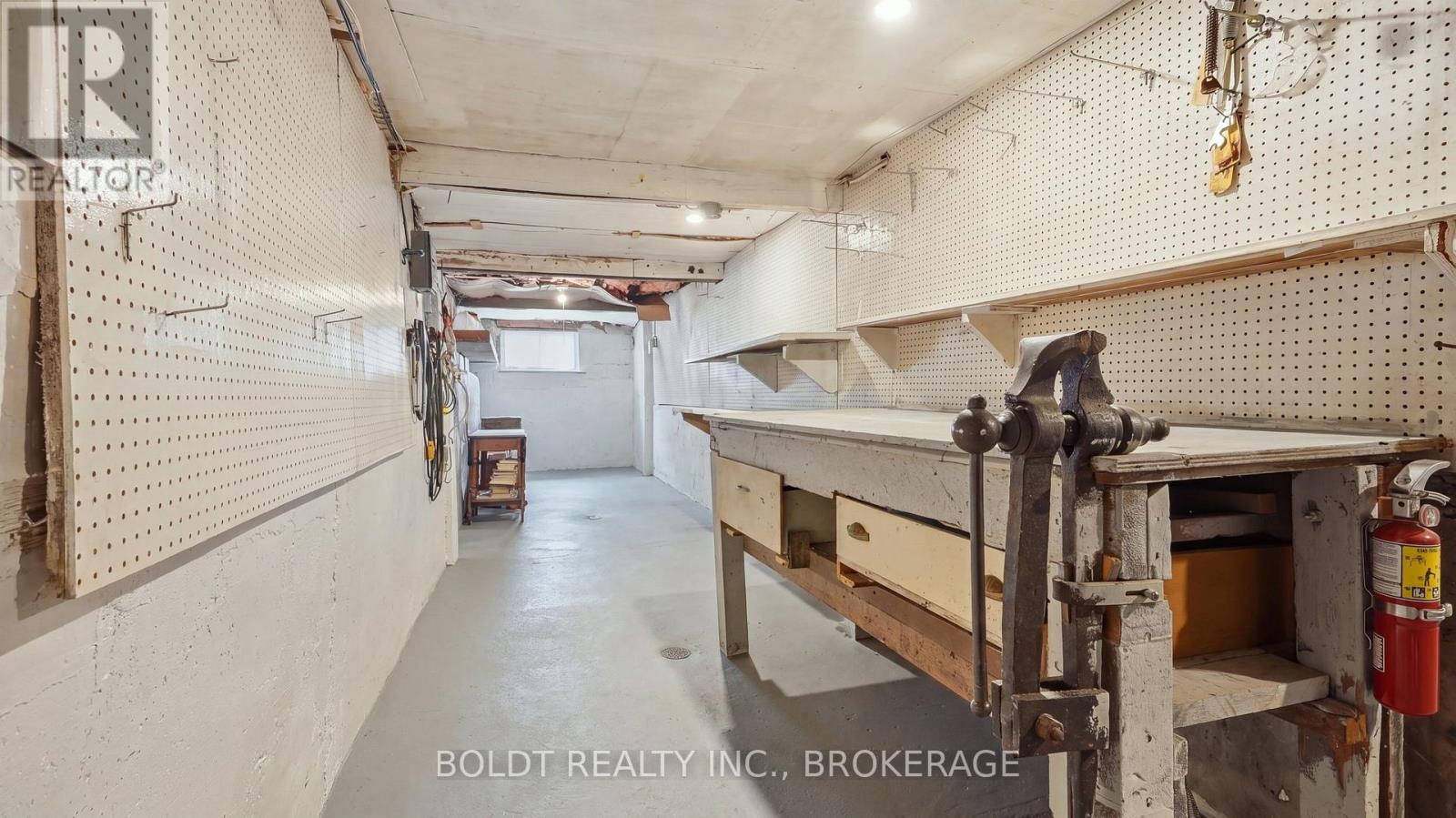 28 Chapel Street S Property Photo 35