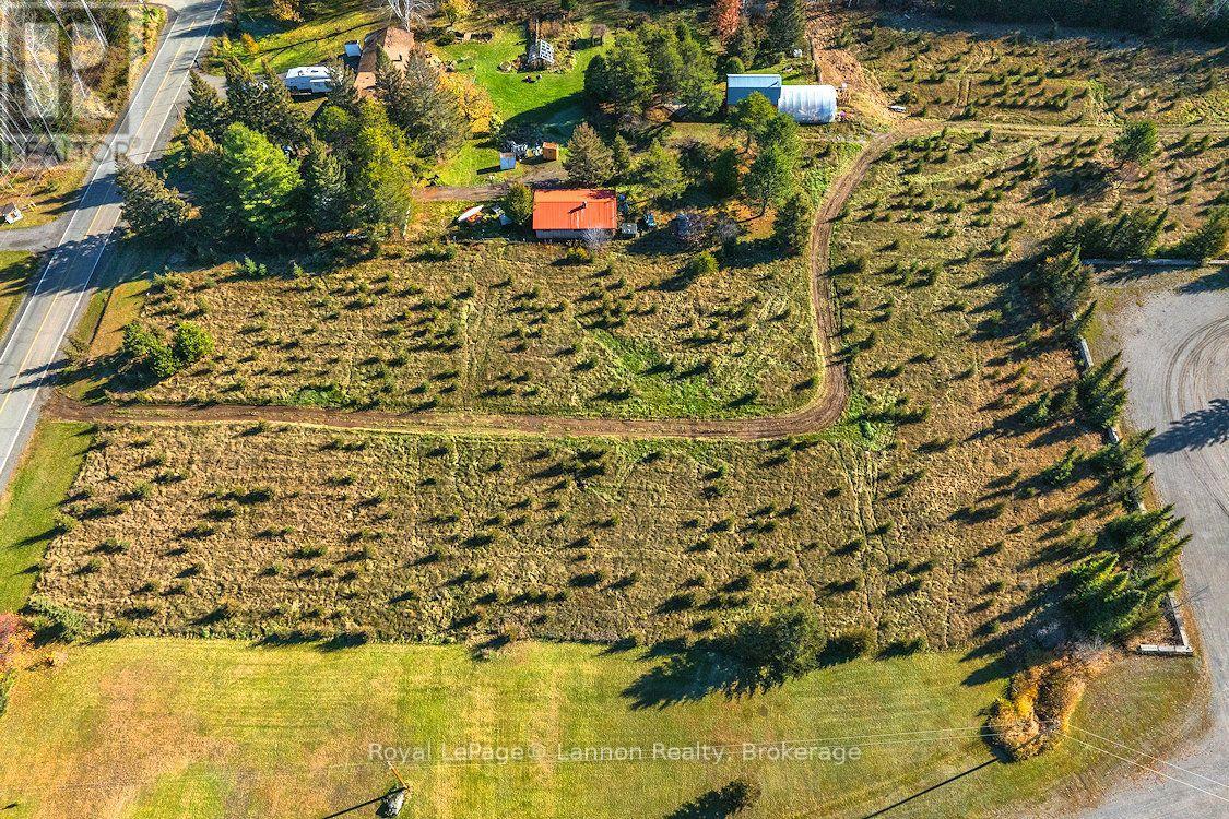 2265 Government Road Property Photo 4