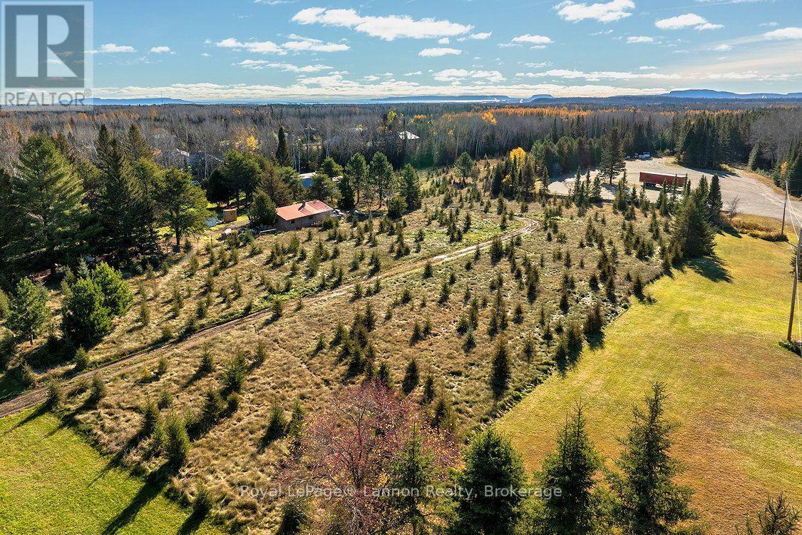 2265 Government Road Property Photo 5