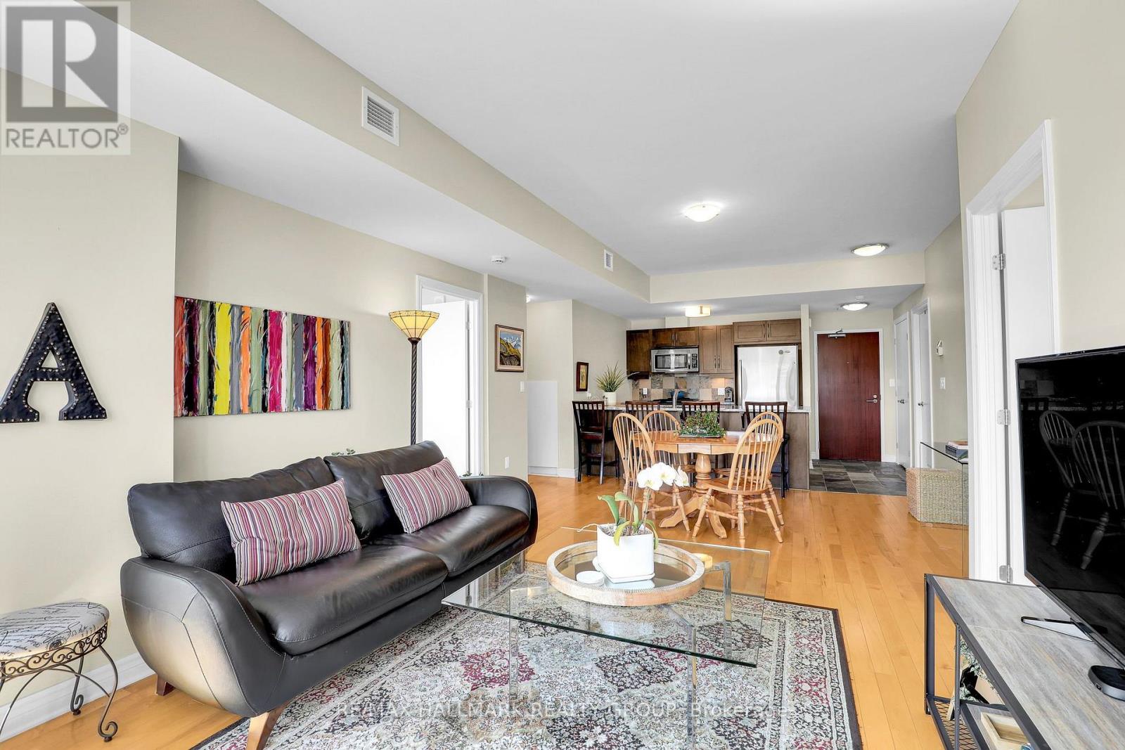 411 - 575 Byron Avenue Property Photo 10