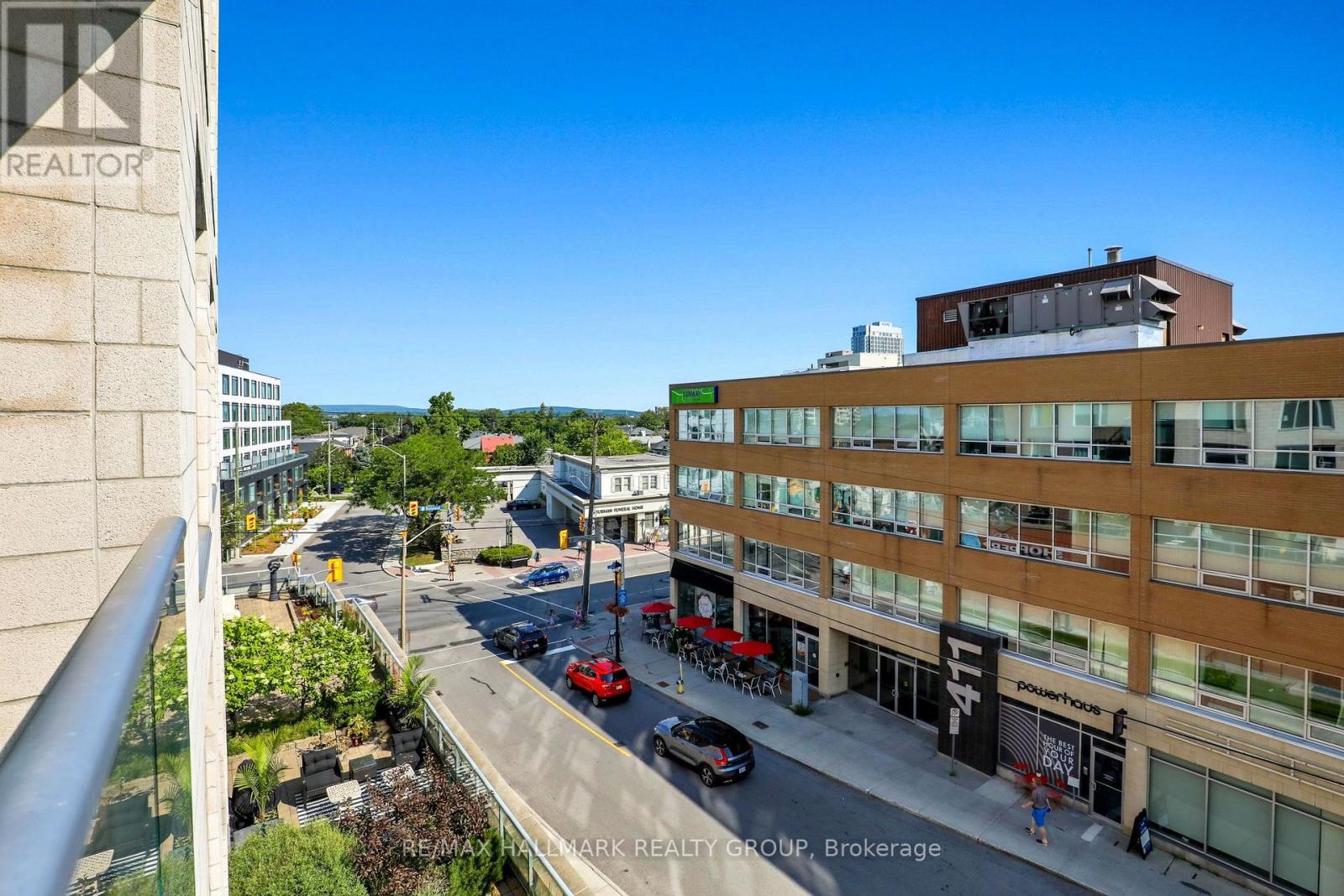 411 - 575 Byron Avenue Property Photo 15
