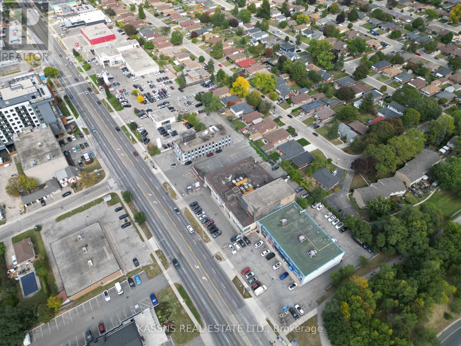 1051 Upper James Street Property Photo 17