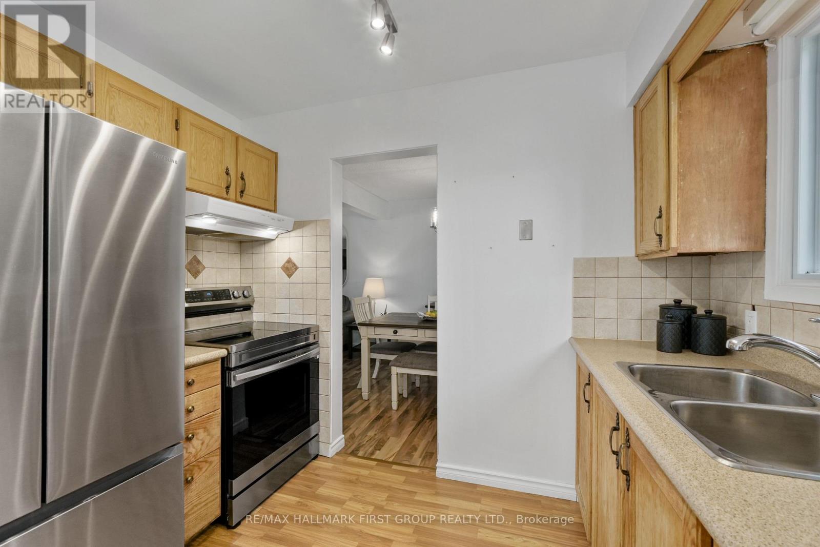 667 Westwood Drive Property Photo 16