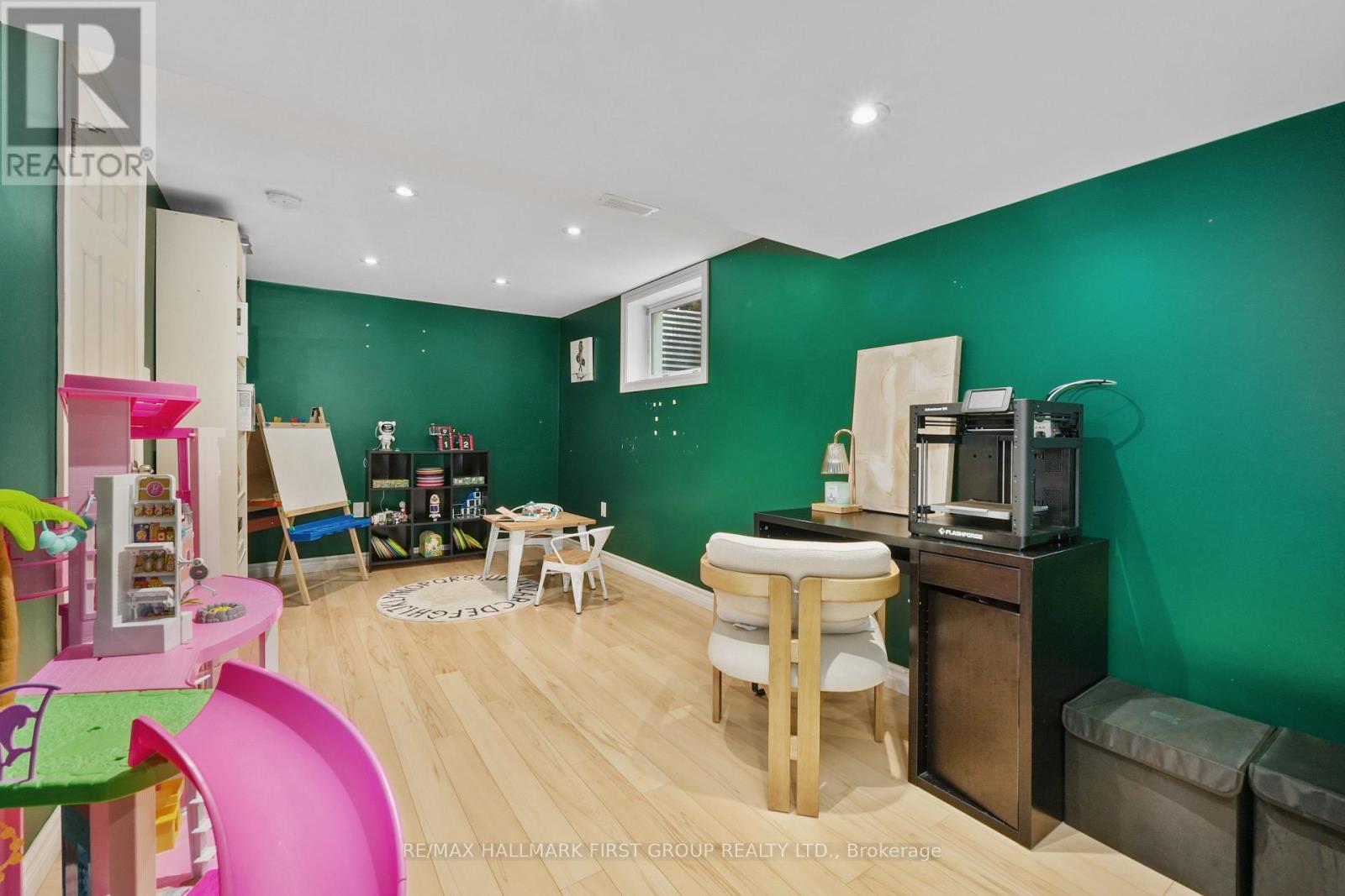 667 Westwood Drive Property Photo 35