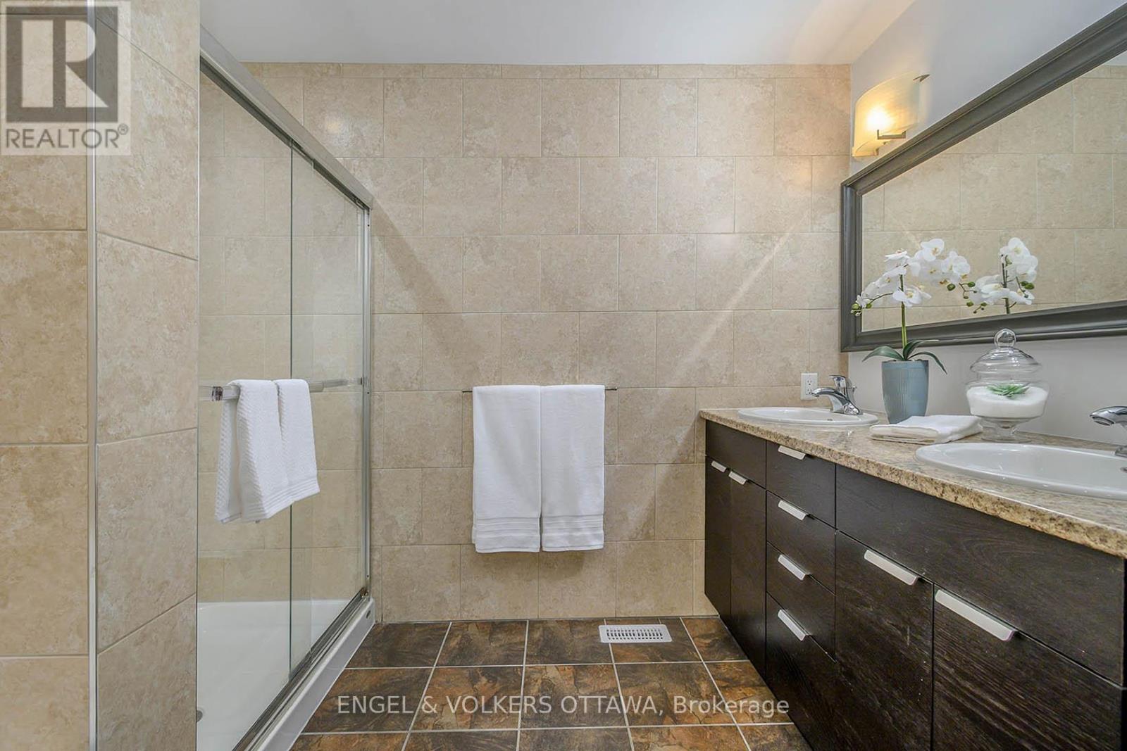 105 Montauk Pvt Property Photo 17