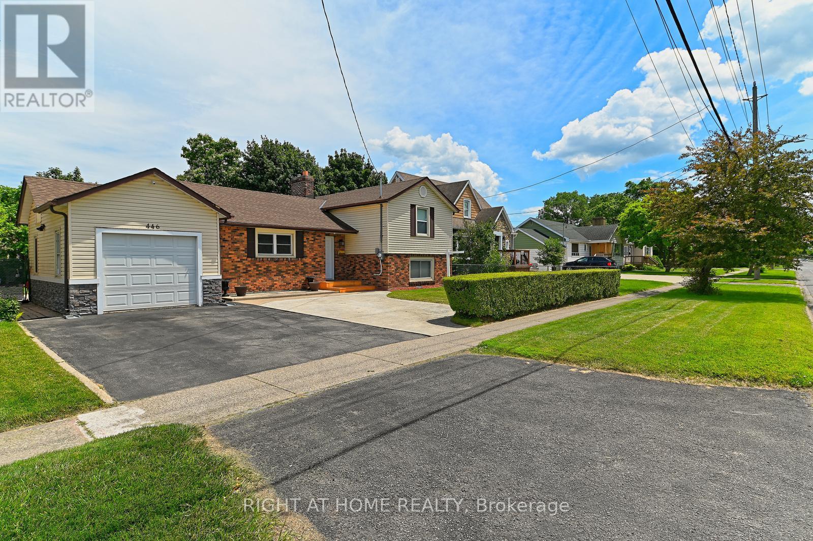 446 Geneva Street Property Photo 6