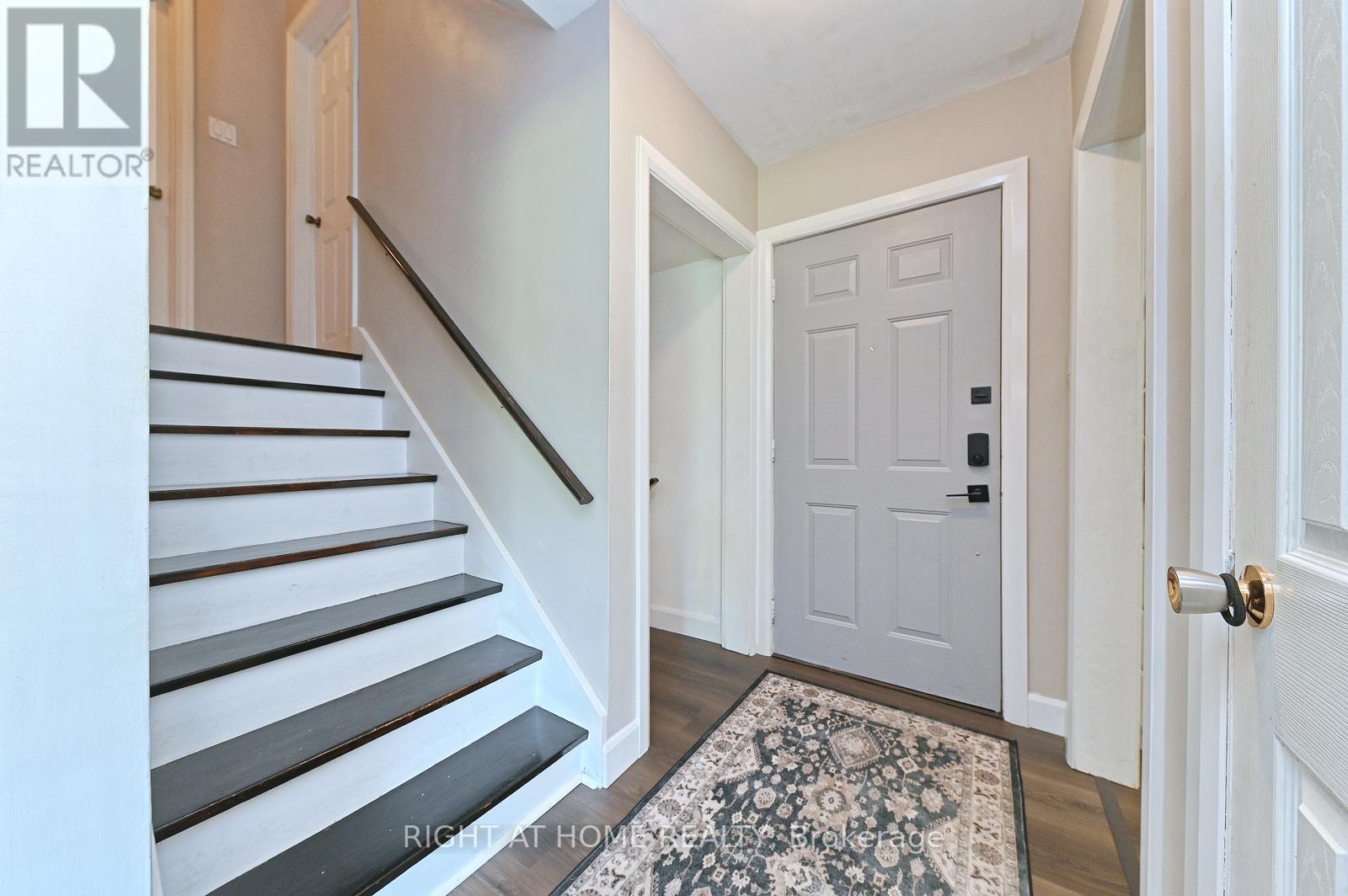446 Geneva Street Property Photo 12