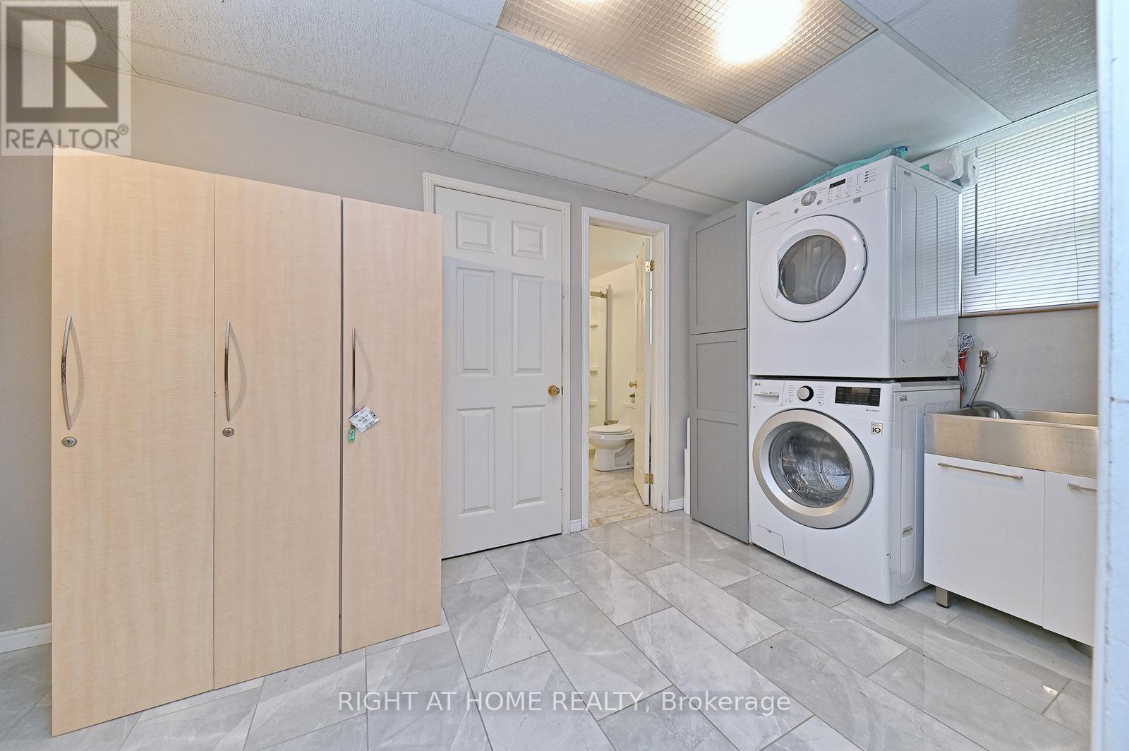 446 Geneva Street Property Photo 31