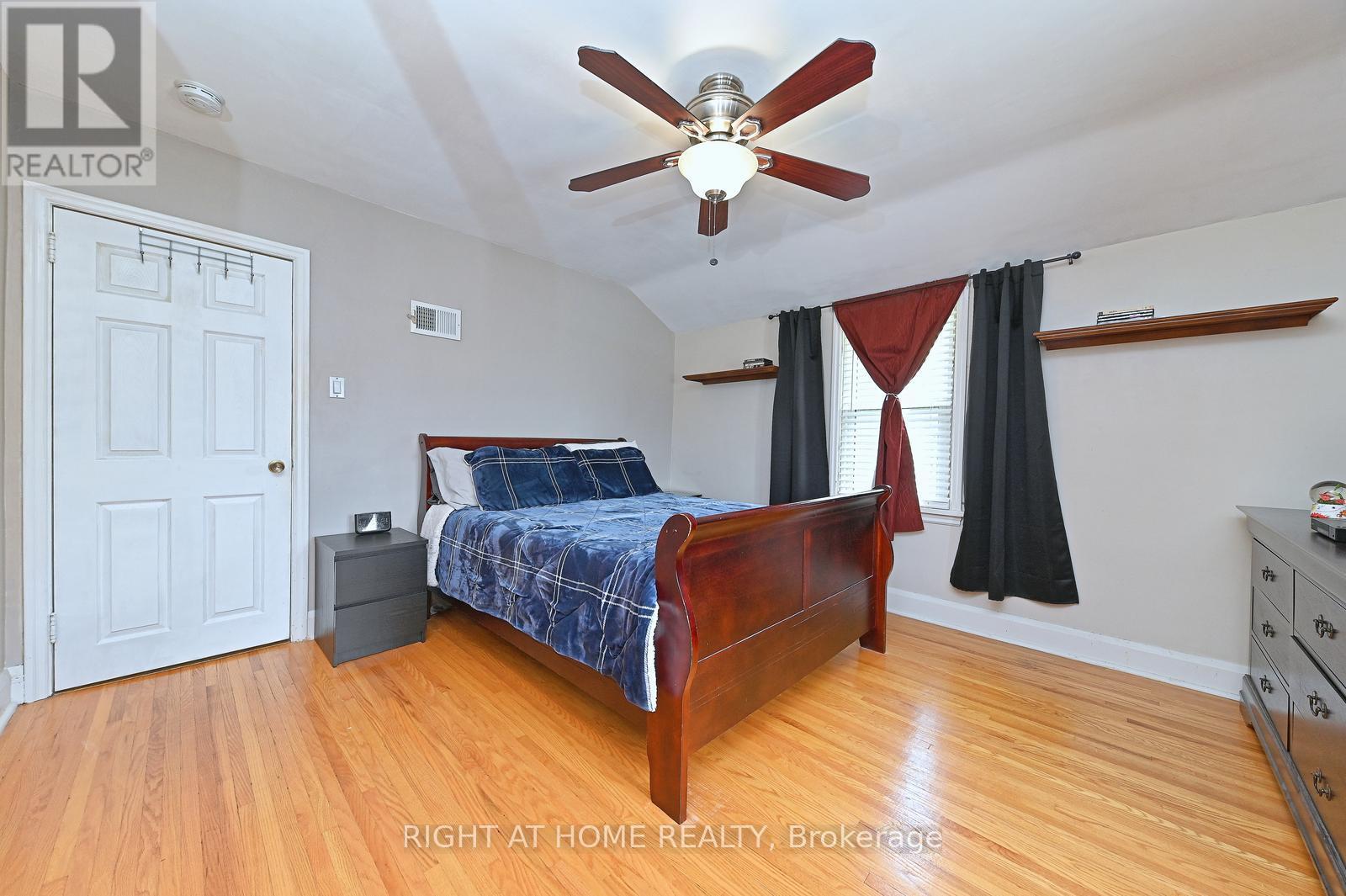 446 Geneva Street Property Photo 34